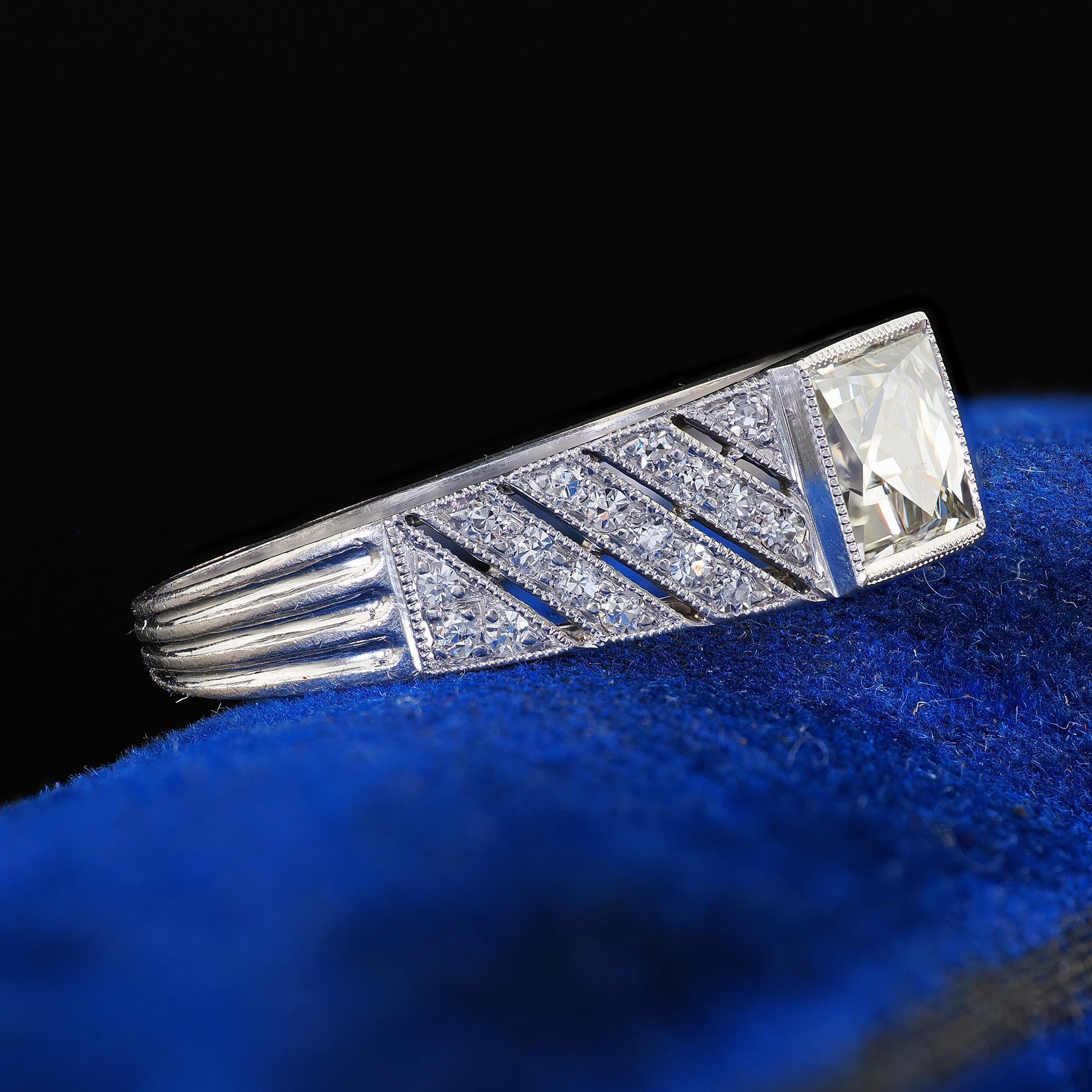Women's Antique Art Deco Spaulding Co Platinum French Cut Diamond Engagement Ring - GIA For Sale