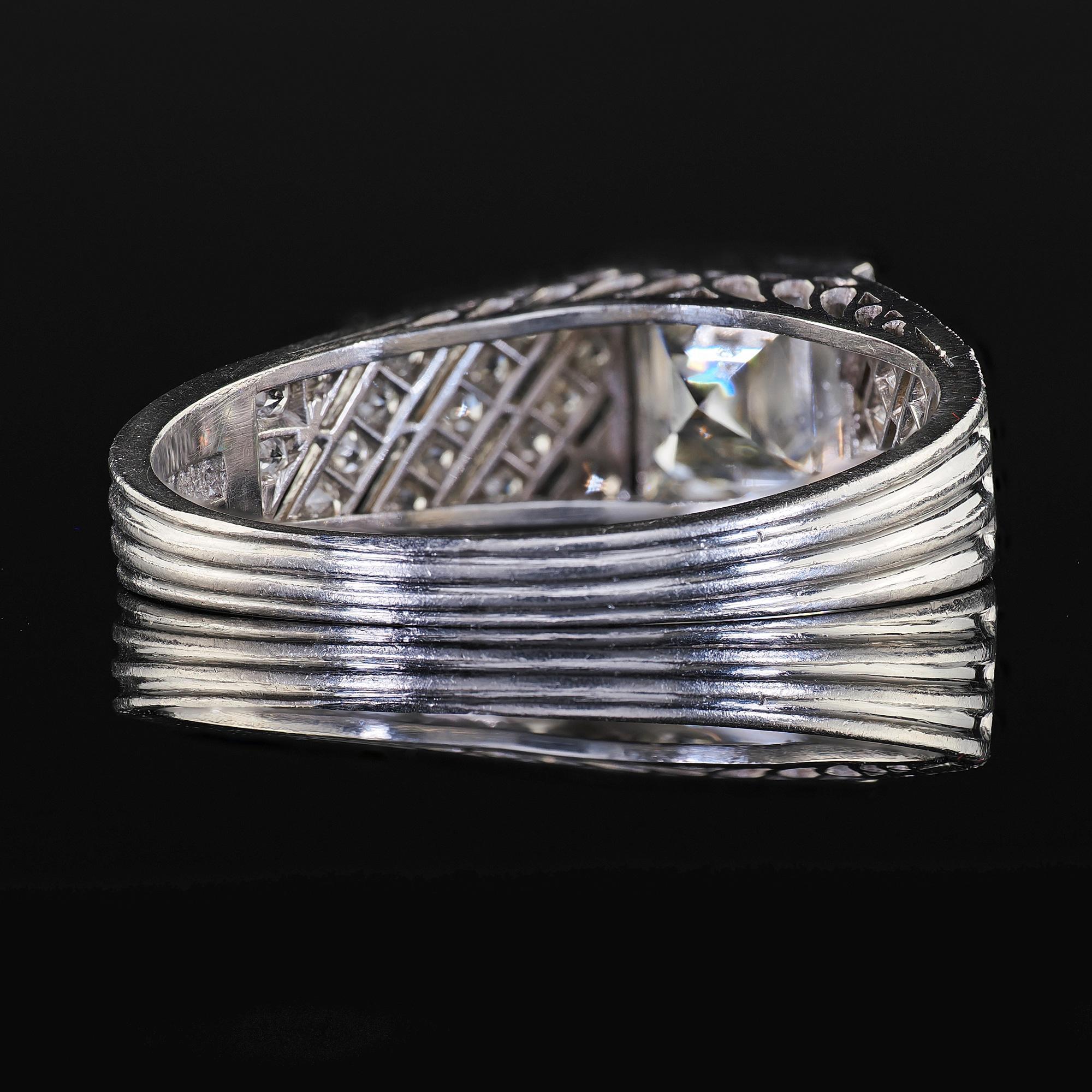 Antique Art Deco Spaulding Co Platinum French Cut Diamond Engagement Ring - GIA For Sale 4