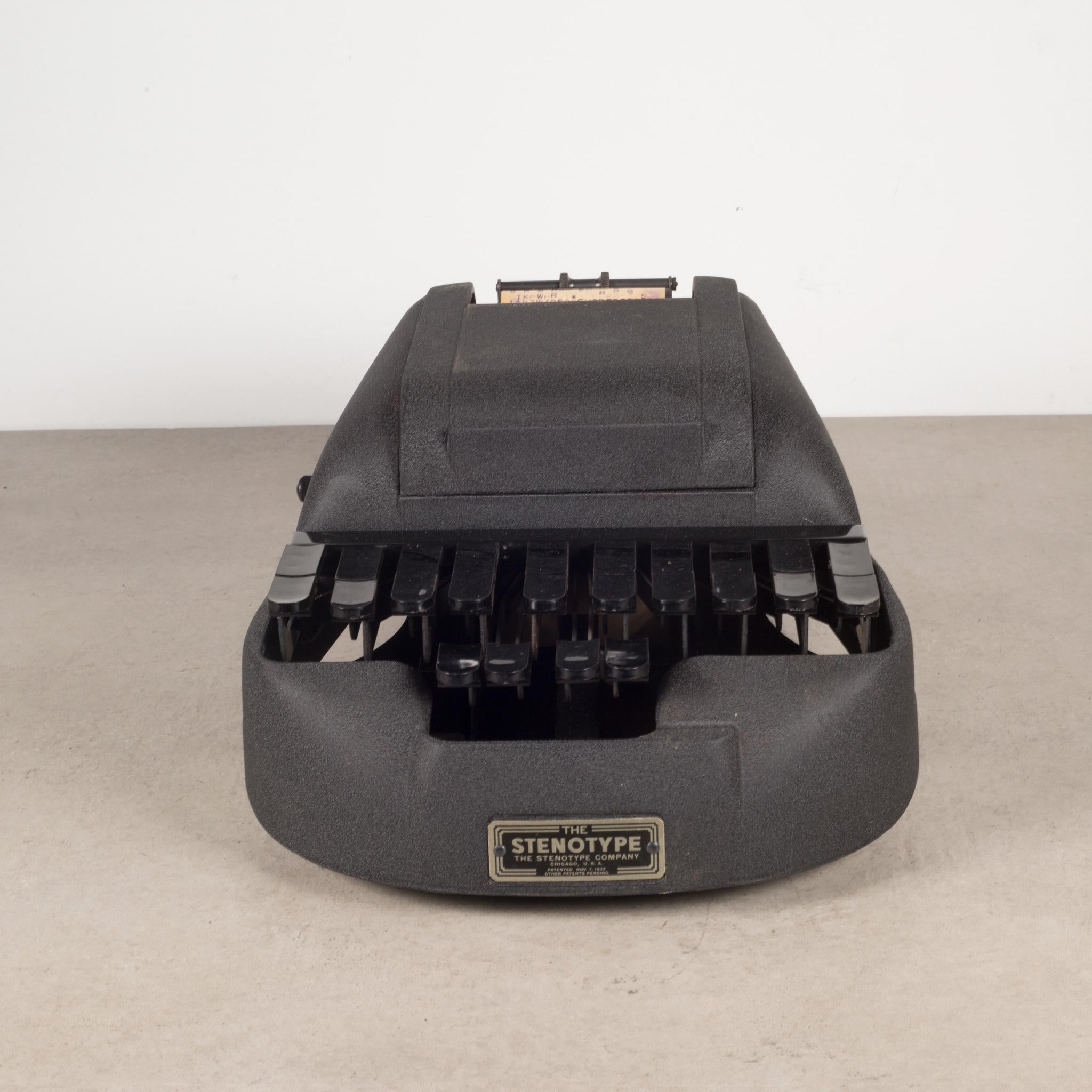 Antique Art Deco Stenograph with Original Case c.1920-1930 (FREE SHIPPING) In Good Condition For Sale In San Francisco, CA