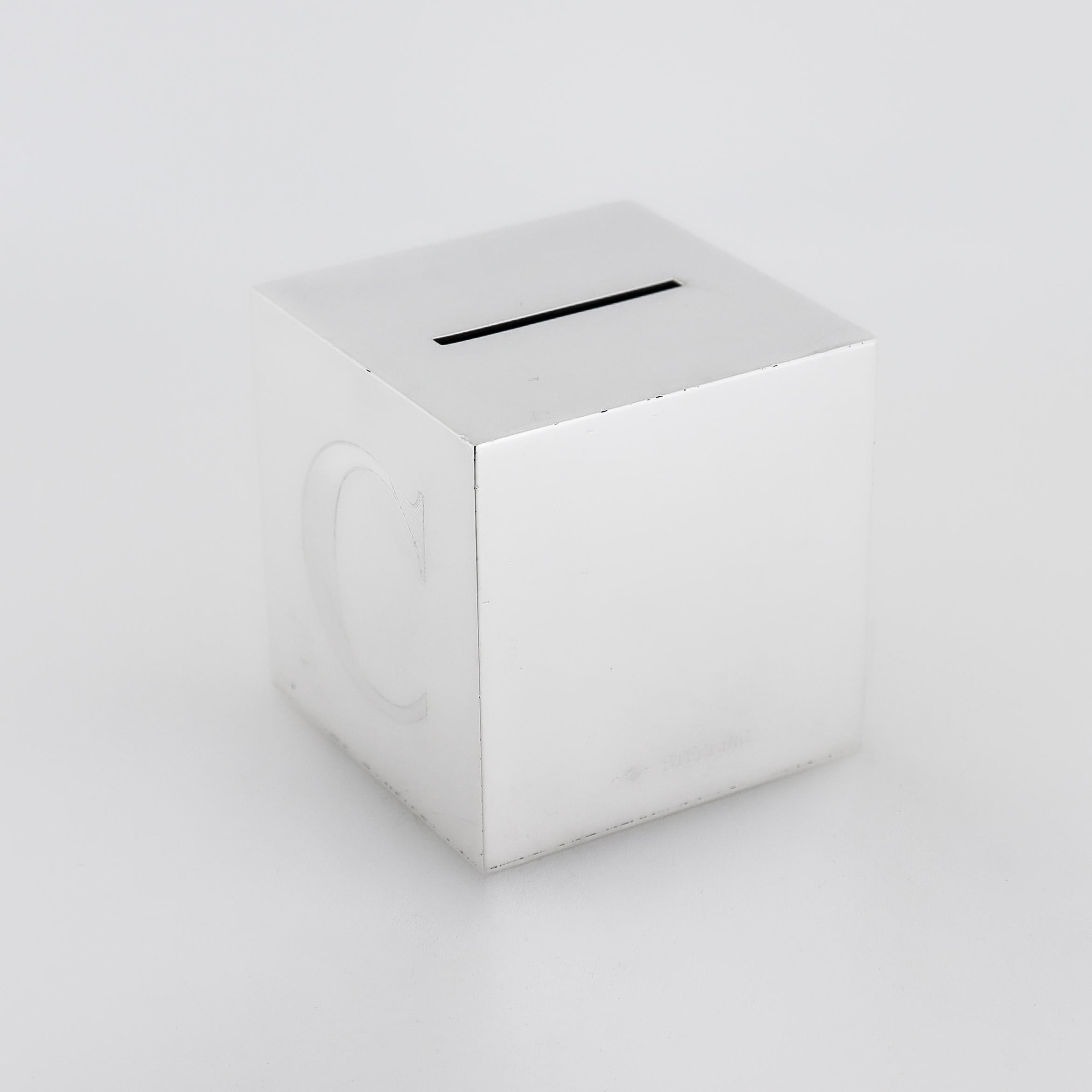 Ancienne banque de pièces de monnaie Art déco en argent sterling « ABC » en forme de cube Unisexe en vente