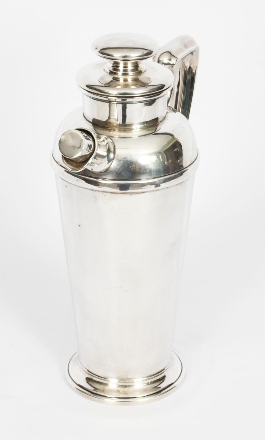 Mid-20th Century Antique Art Deco Sterling Silver Cocktail Shaker 1930s 20th C