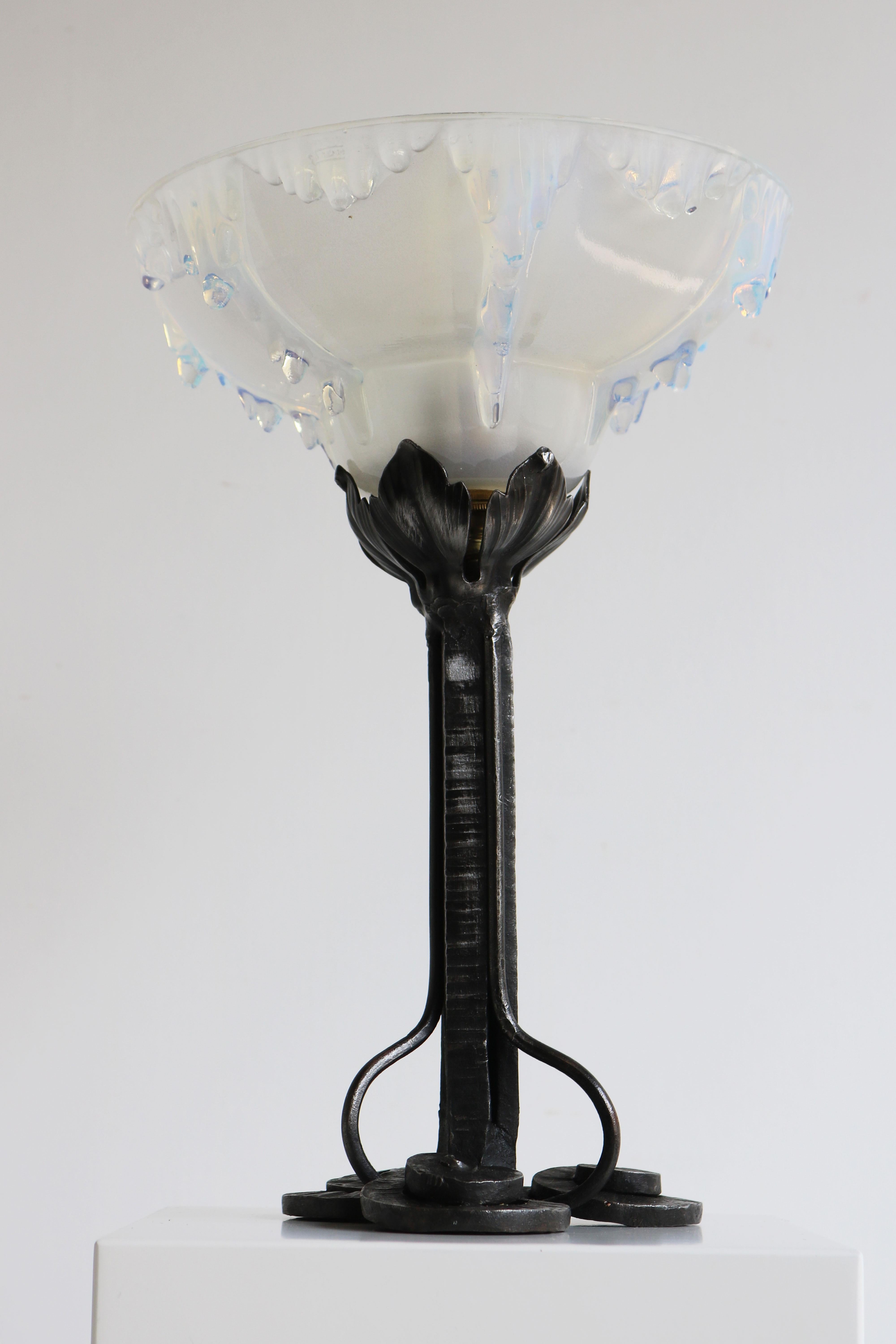 Antique Art Deco Table Lamp Design by Ezan 1930 France Wrought Iron & Ice Glass For Sale 4