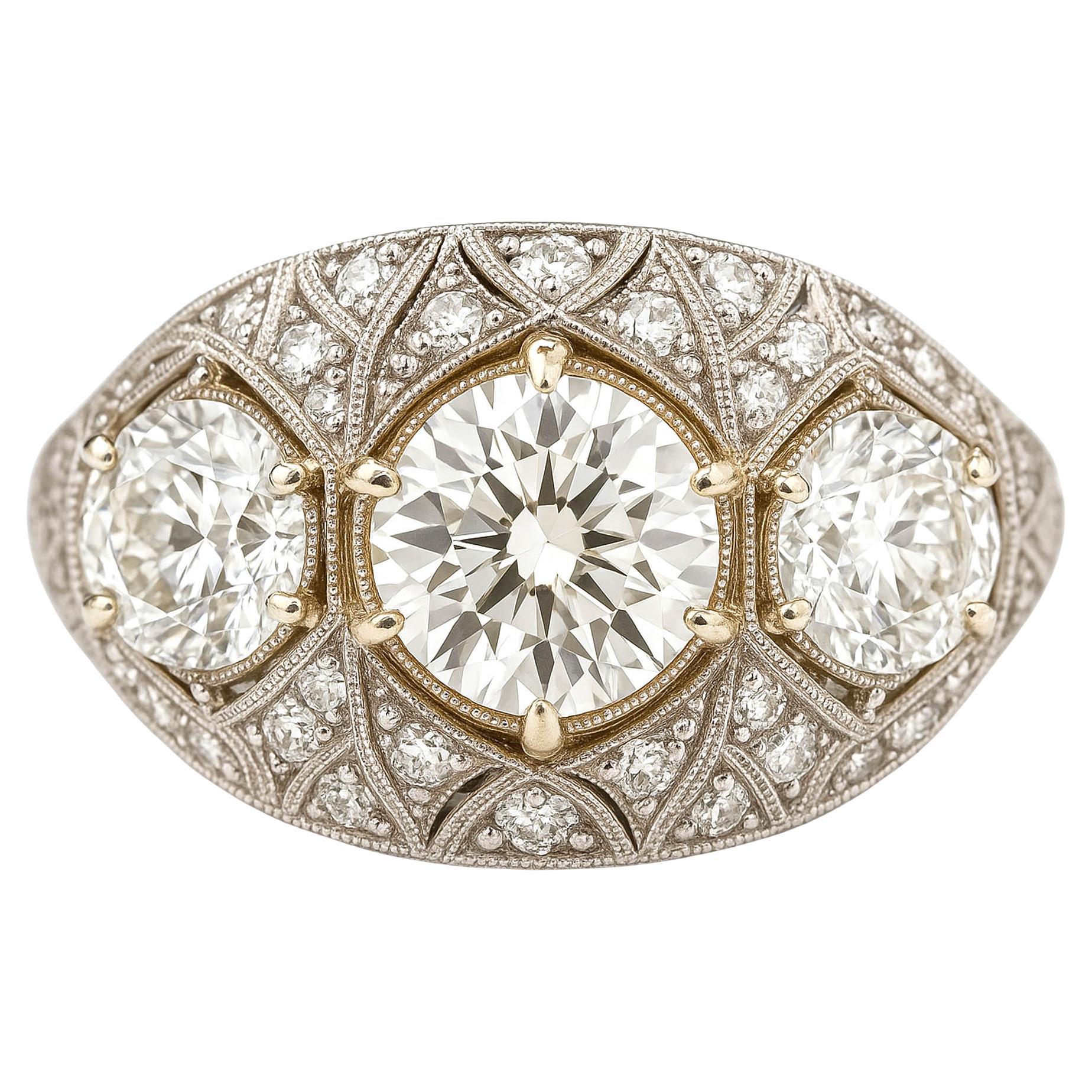 Anello di fidanzamento con tre pietre di diamante in stile antico Art Deco