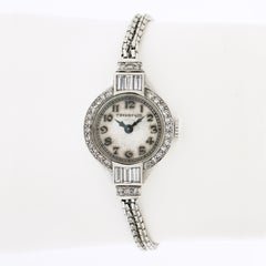 Antique Art Déco Tiffany & Co. Montre en platine avec diamants taille vieille Europe et baguette