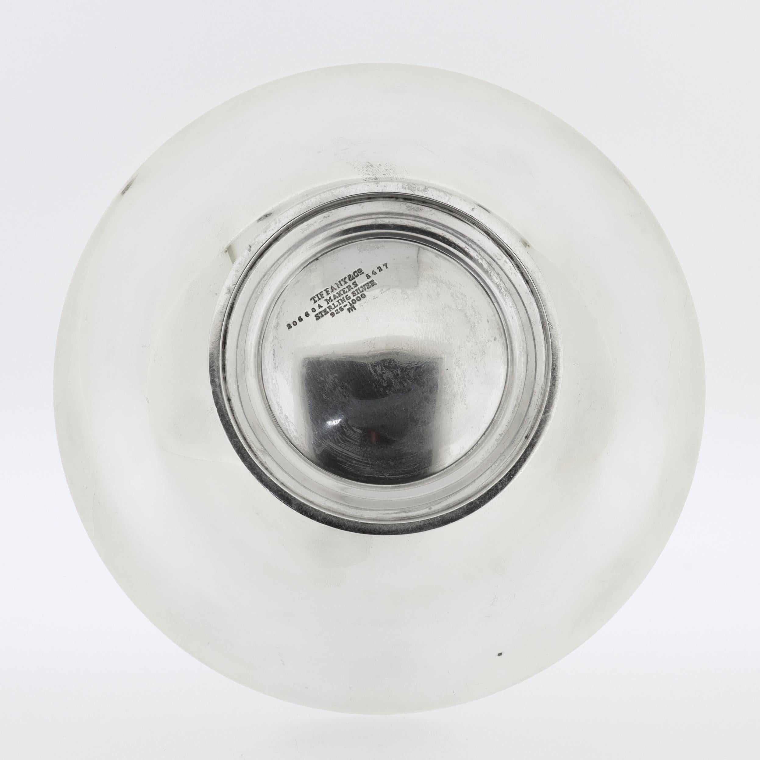 Antiguo Art Decó Tiffany & Co. Cuenco de plata de ley grabado en venta 9