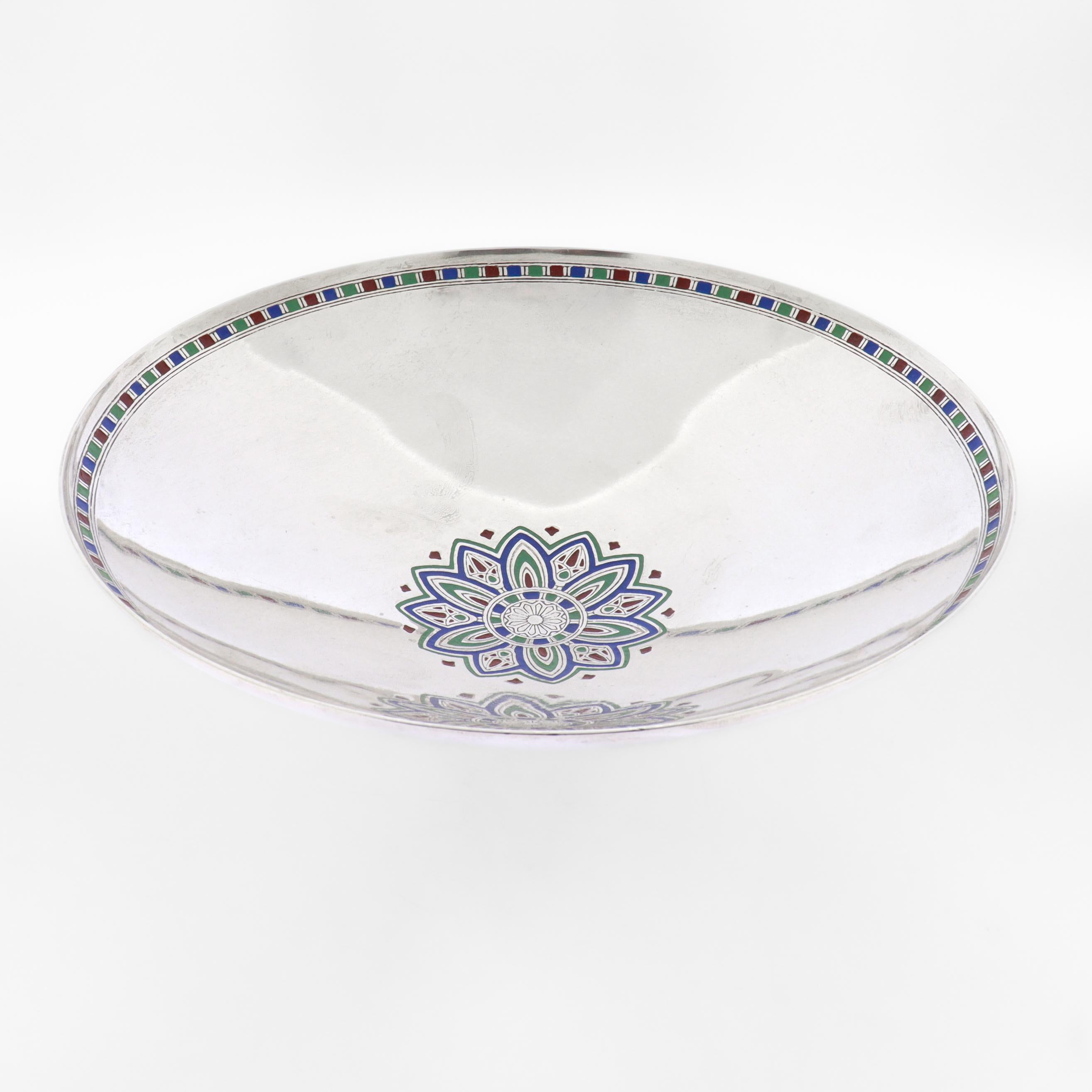 Antikes Art Deco Tiffany & Co. Schale aus Sterling Silber und Mosaik-Emaille (Art déco) im Angebot