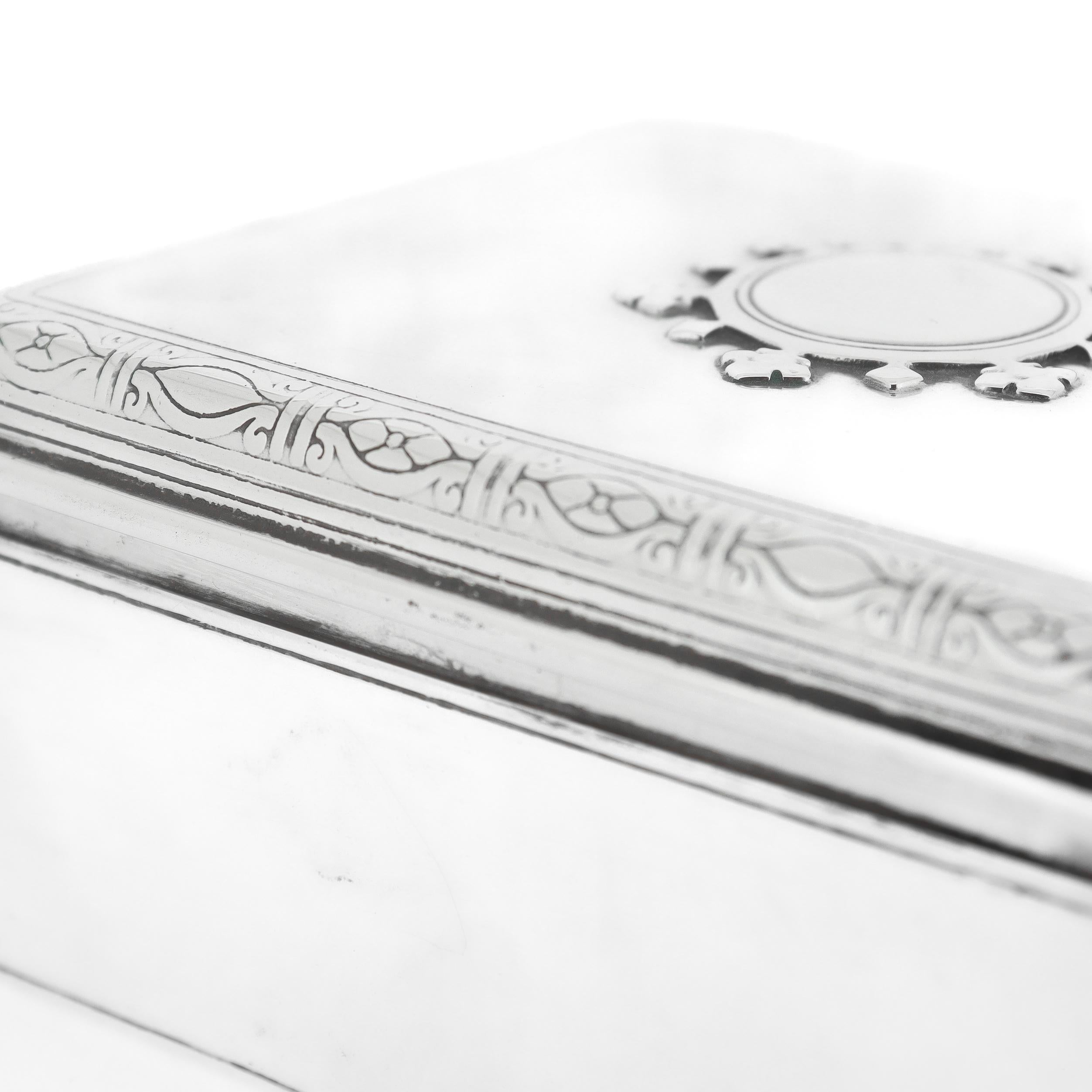 Antique Art Deco Tiffany & Co. Sterling Silver Wood Lined Dresser Box For Sale 15