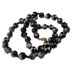Antique Art Deco Whitby Jet bead necklace