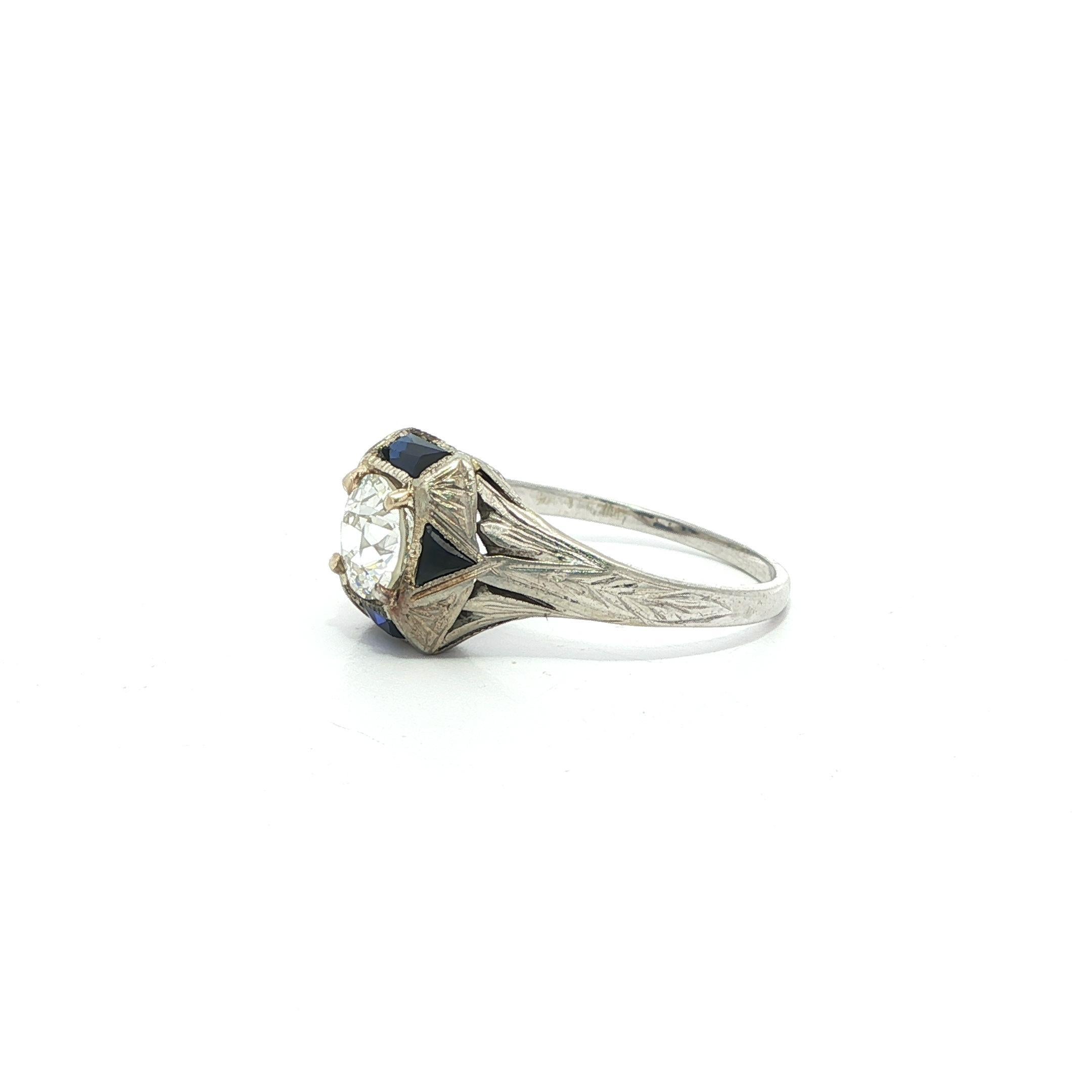 Bague ancienne en or blanc Arte Deco 0.65ct Diamond w/ Sapphire Engraved Wheat Work Excellent état - En vente à Montclair, NJ