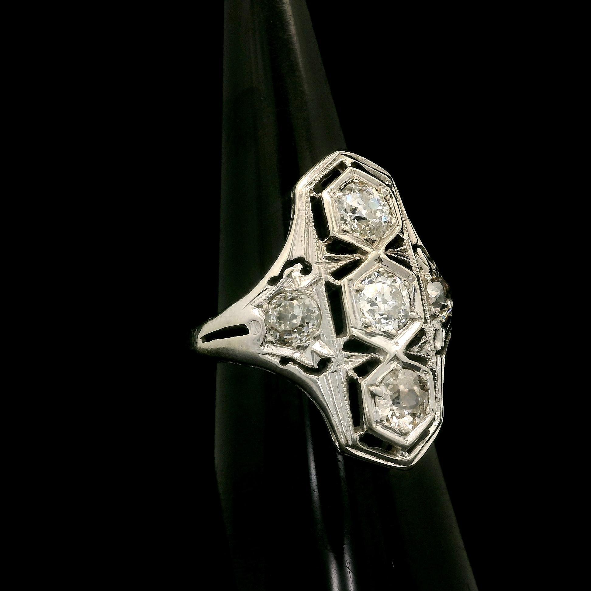 Antiker Art Deco Weißgold 1,02ctw Old Mine Cut Chunky Diamond Dinner Ring (Art déco) im Angebot