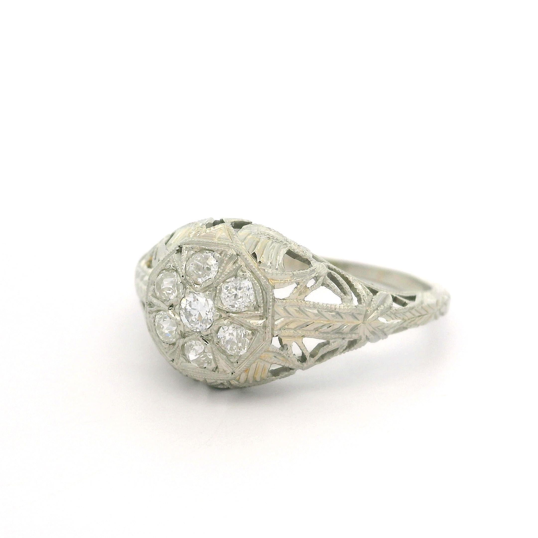 Antiker Art Deco Weißgold .18 Karat Altschliff Diamant Filgree gravierter Arbeitsring im Angebot 8