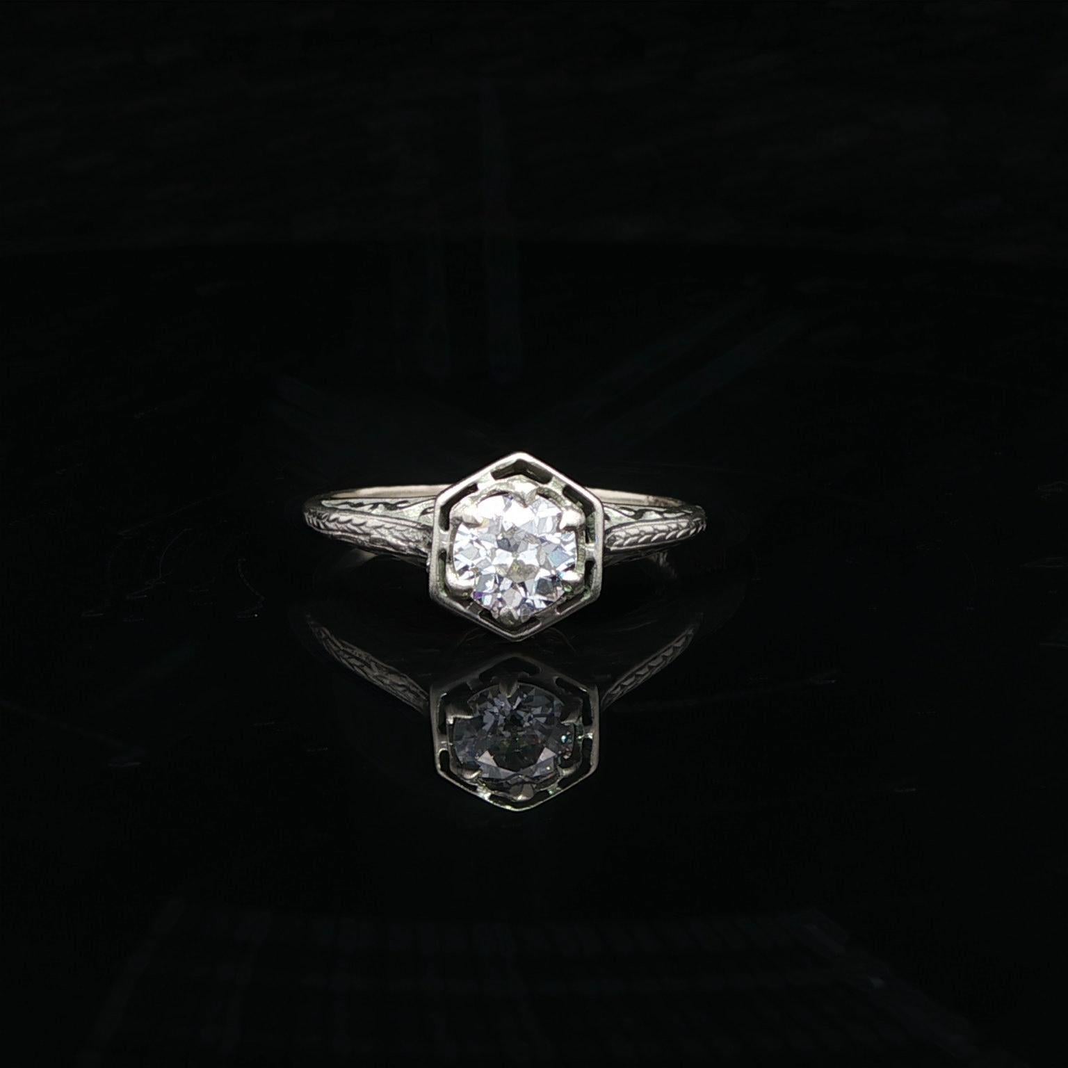Antiguo Anillo de Compromiso Art Decó de Oro Blanco 0,50 ct con Diamantes Antiguos en Pergamino y Obra Abierta en venta 1