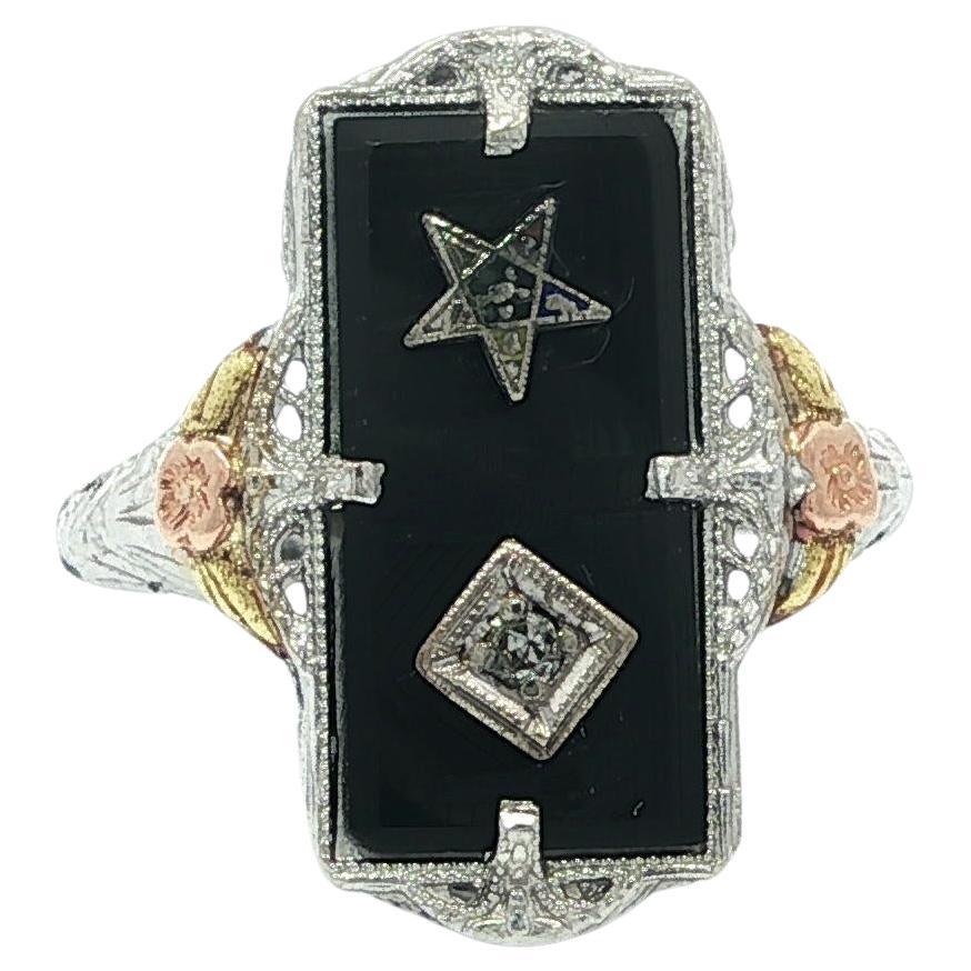 Anello massonico in filigrana floreale in oro nero e diamanti in stile antico Art Deco in vendita