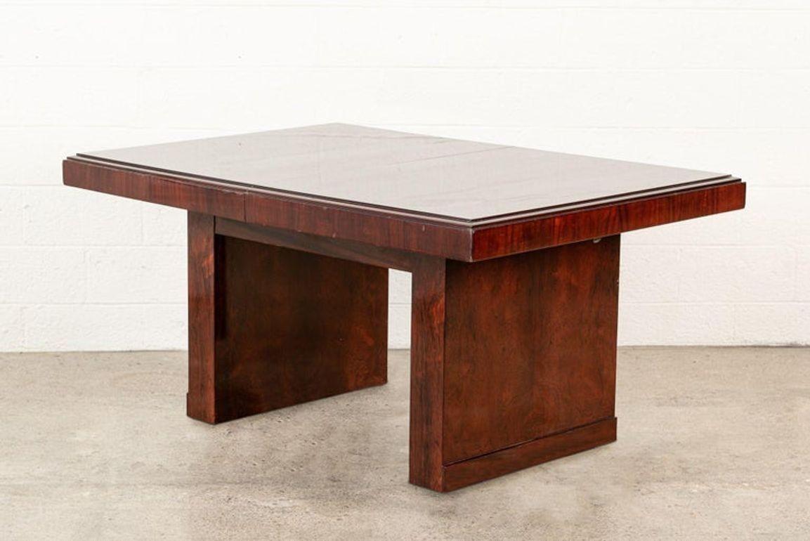 Art déco Antique Art Deco Wood Extendable Dining Table, Matching Credenza Available en vente