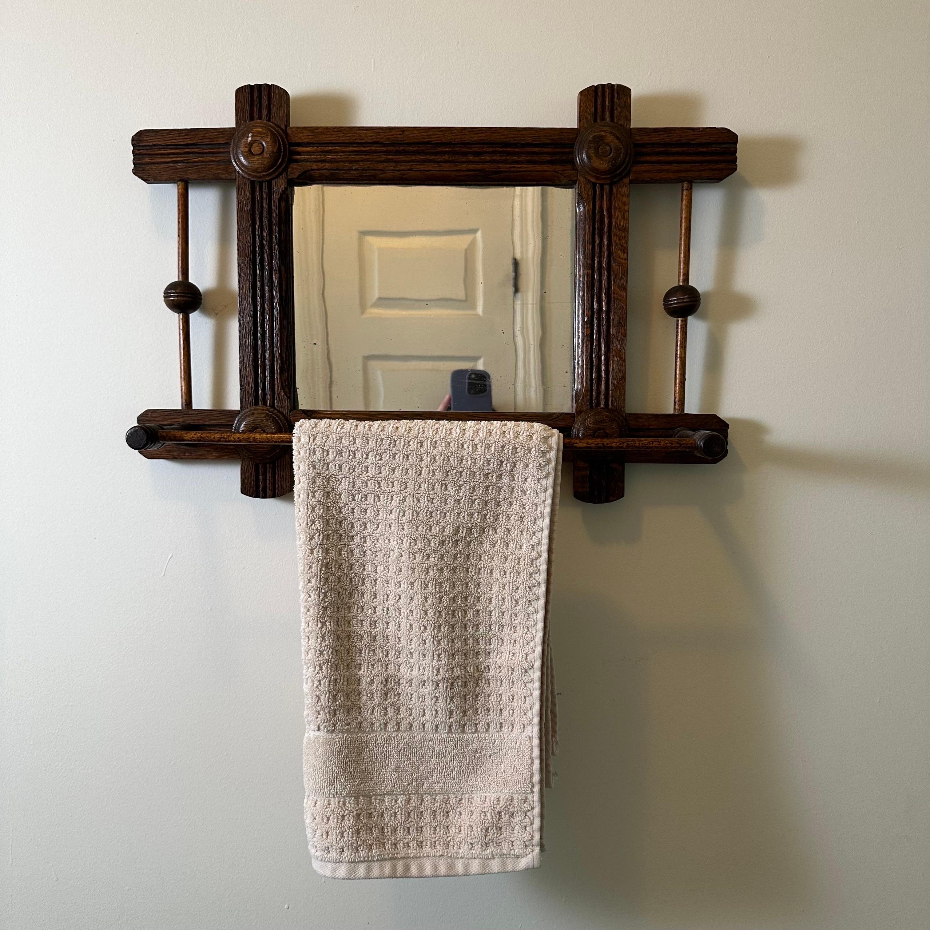 Antique Mirror in legno Deco con barra di sospensione in vendita 3