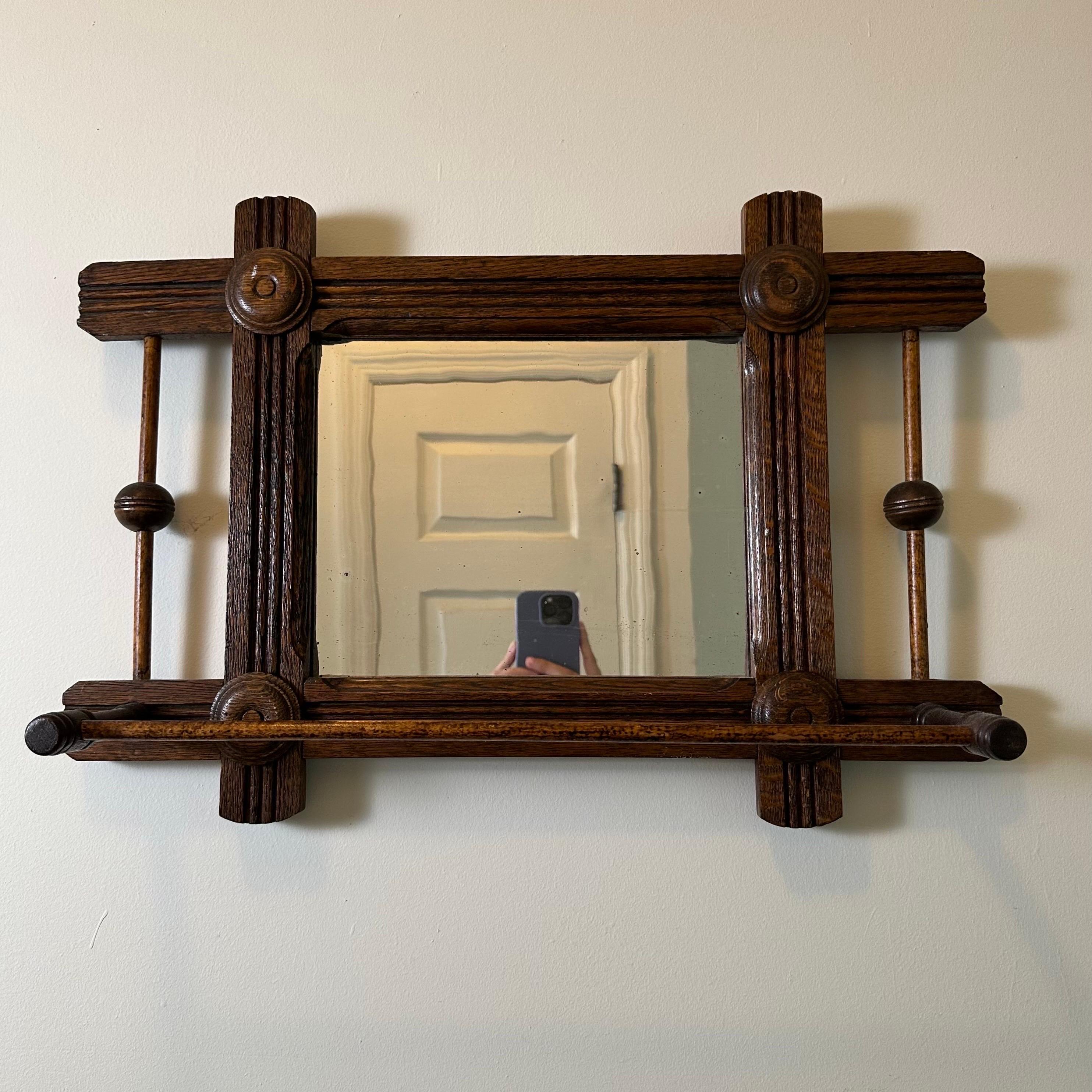 Antique Mirror in legno Deco con barra di sospensione in vendita 2