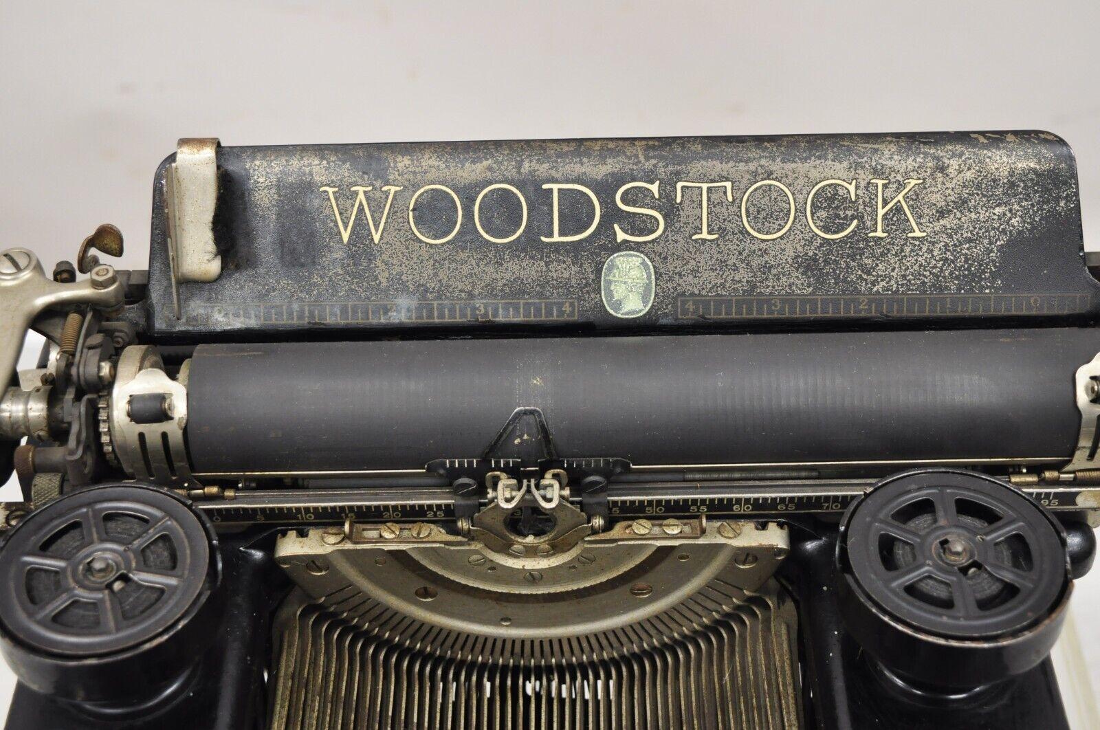 Mid-20th Century Antique Art Deco Woodstock Manual Typewriter For Sale