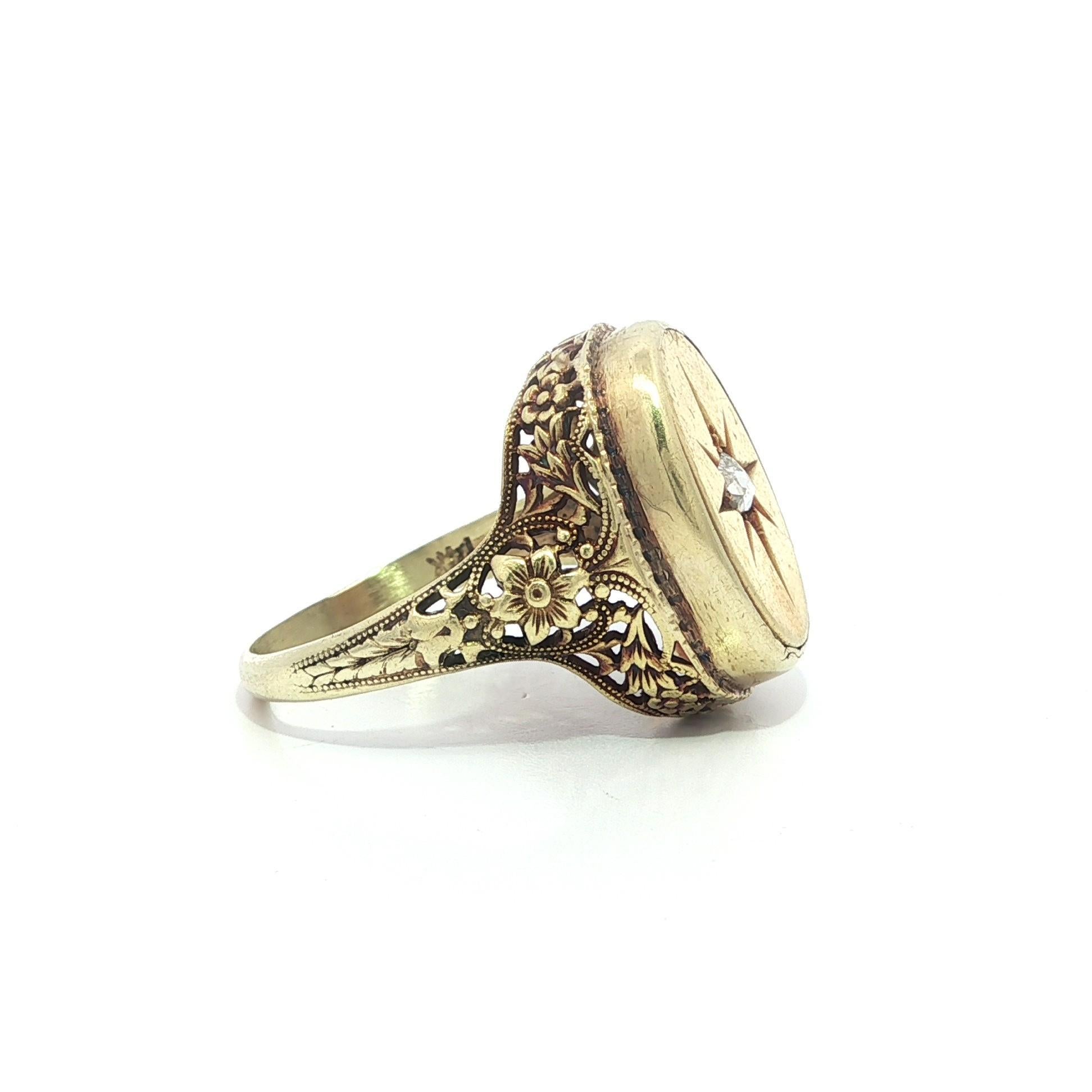 -Pierre(s)
(1) Diamant naturel véritable - taille ancienne rose - serti en étoile - beau diamant blanc brillant - 0,15 ct (environ)

MATERIAL : Or jaune rose 14k massif avec centre en or jaune 18
Poids : 6.03 grammes
Taille de la bague : 7.5