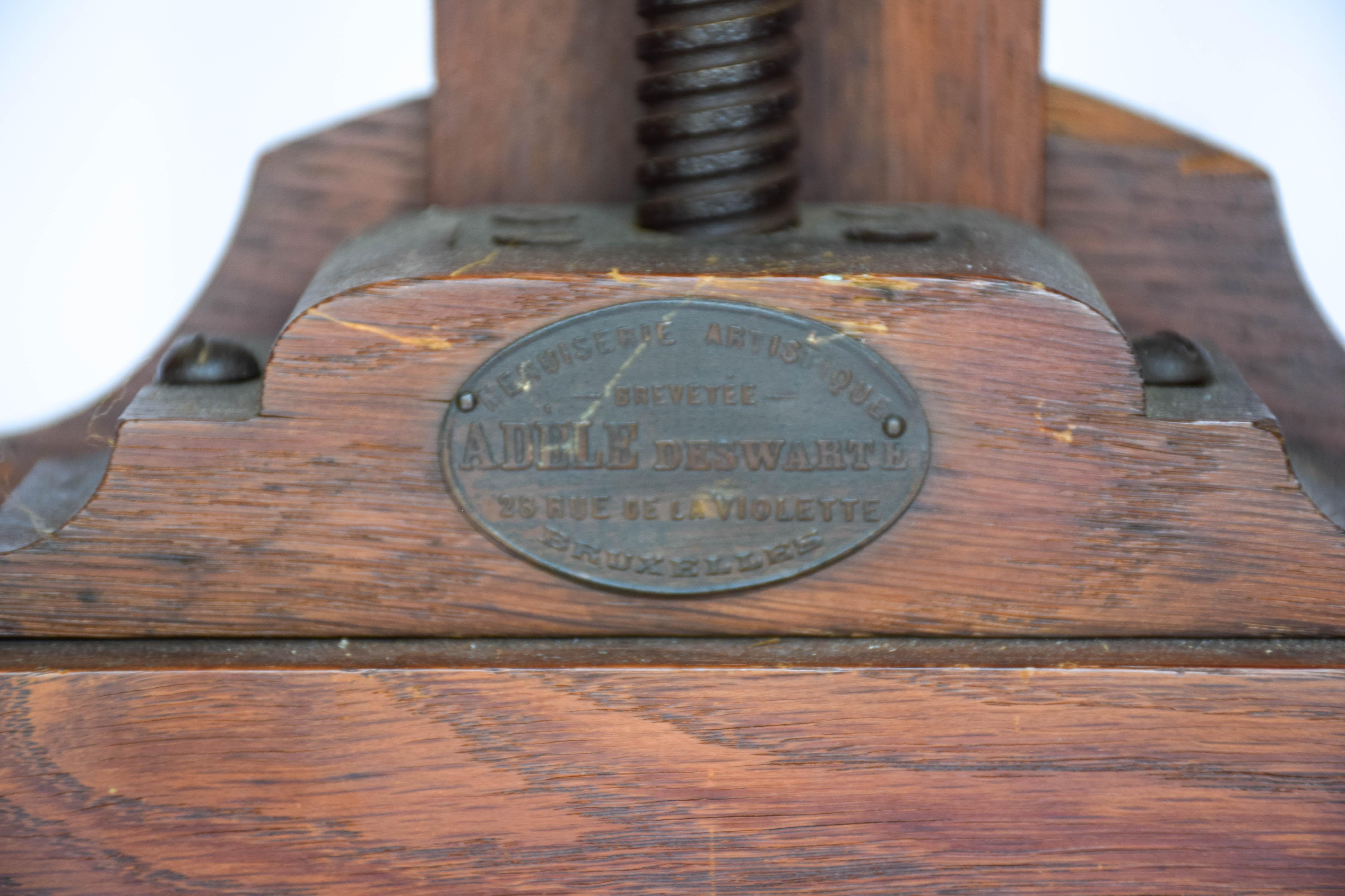 Antique Art Easel 2