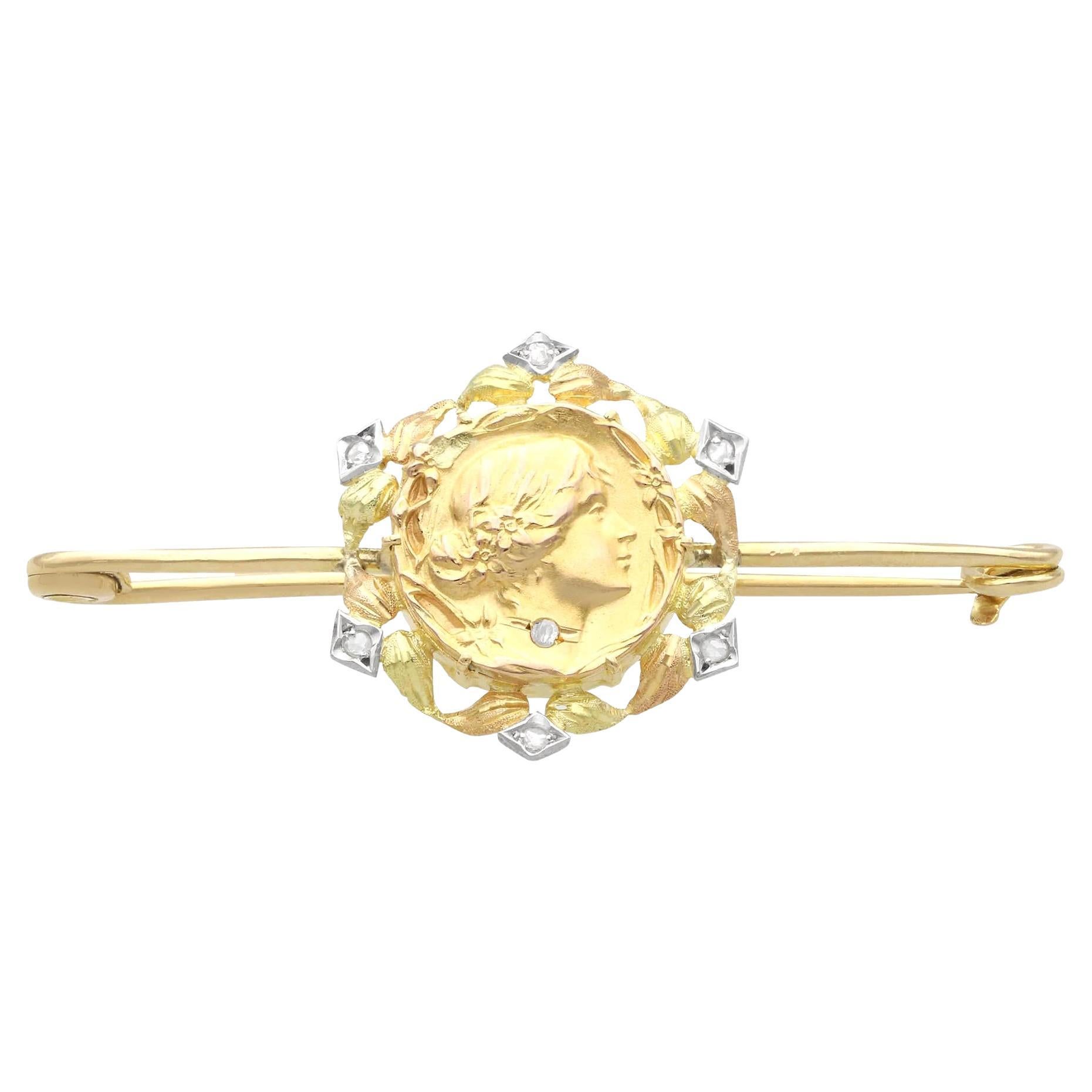 Broche ancienne Art nouveau en or jaune 21 carats et diamants 0,13 carat en vente