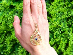 Antique Art Nouveau 0.36 Carat Sapphire and 14k Yellow Gold Pendant Circa 1900