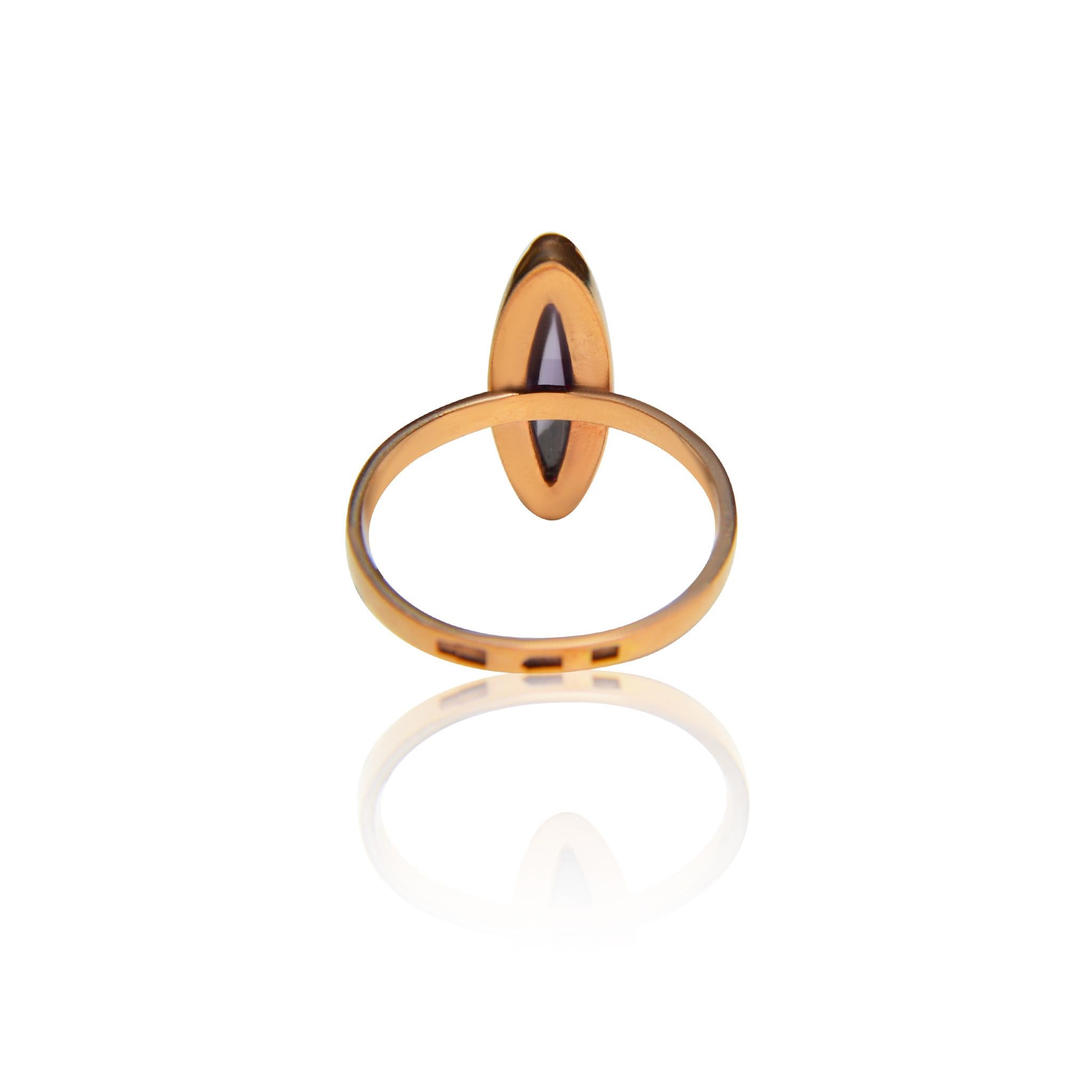 Women's Antique Art Nouveau 14 Karat Rose Gold 5 Carat Amethyst Cabochon Ring For Sale