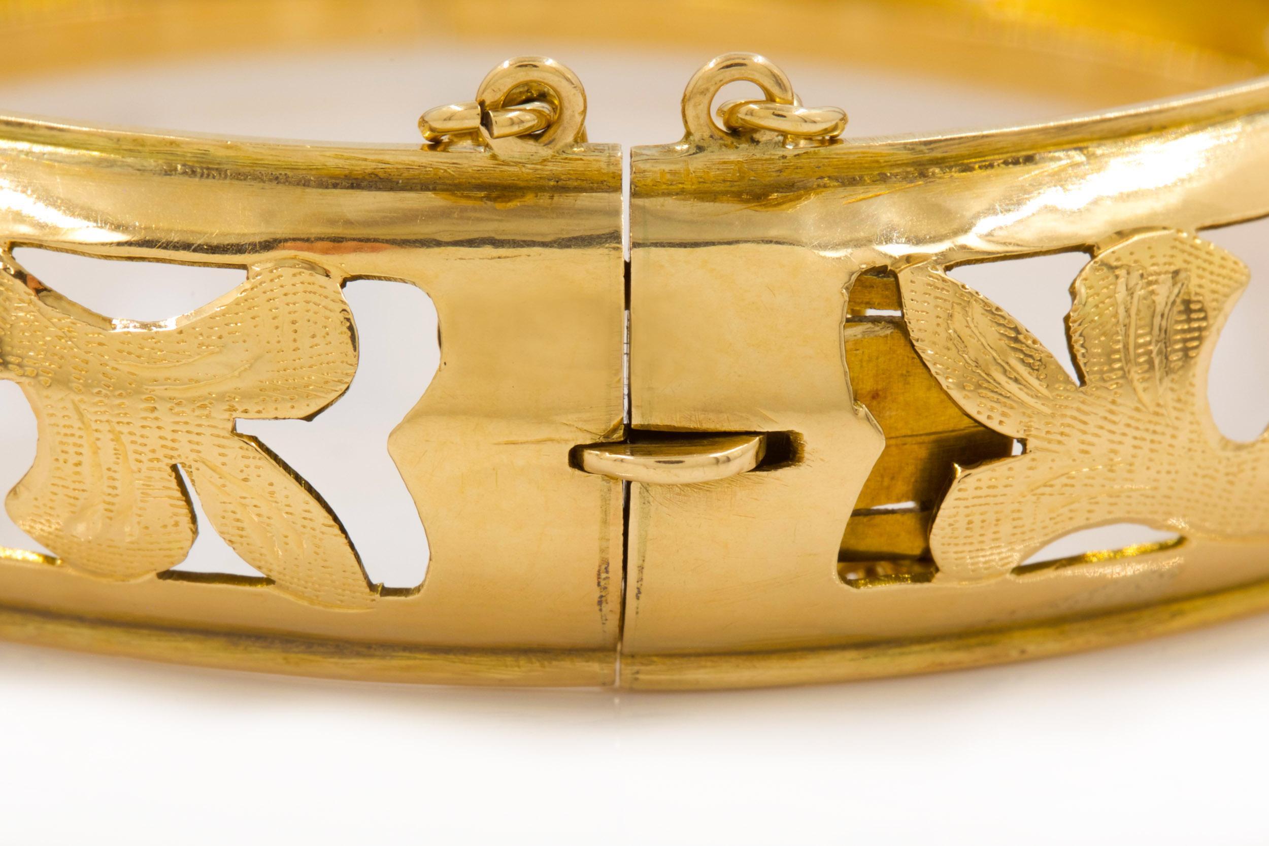 Antique Art Nouveau 14k Yellow Gold Engraved Bangle Bracelet For Sale 2