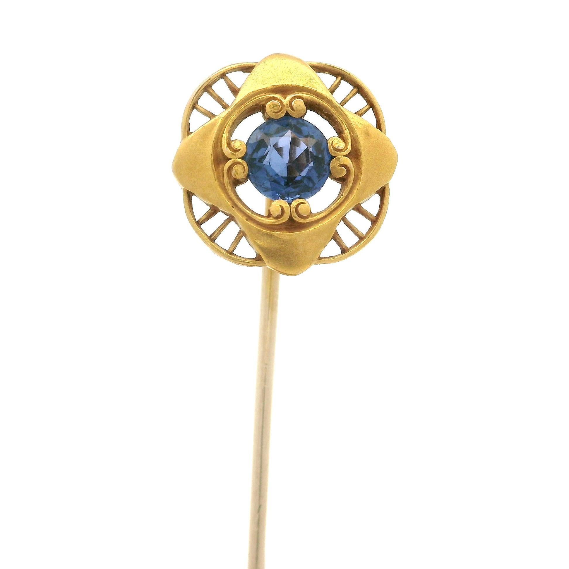 Antique Art Nouveau 14k Yellow Gold GIA 0.65ct Montana Sapphire Stick Pin For Sale 1