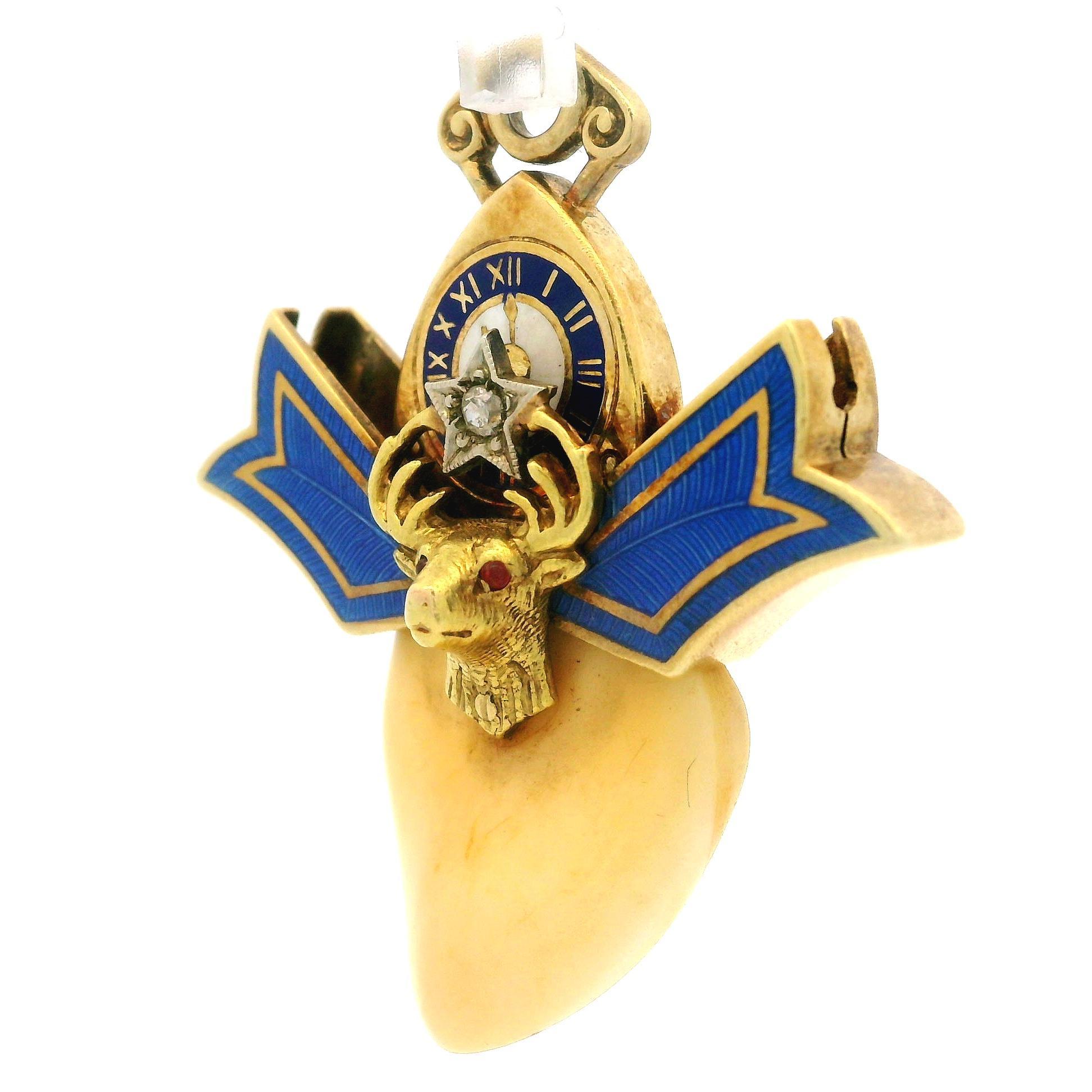Art nouveau Pendentif art nouveau ancien en or jaune 14 carats avec émail bleu opérable sur le dessus en vente