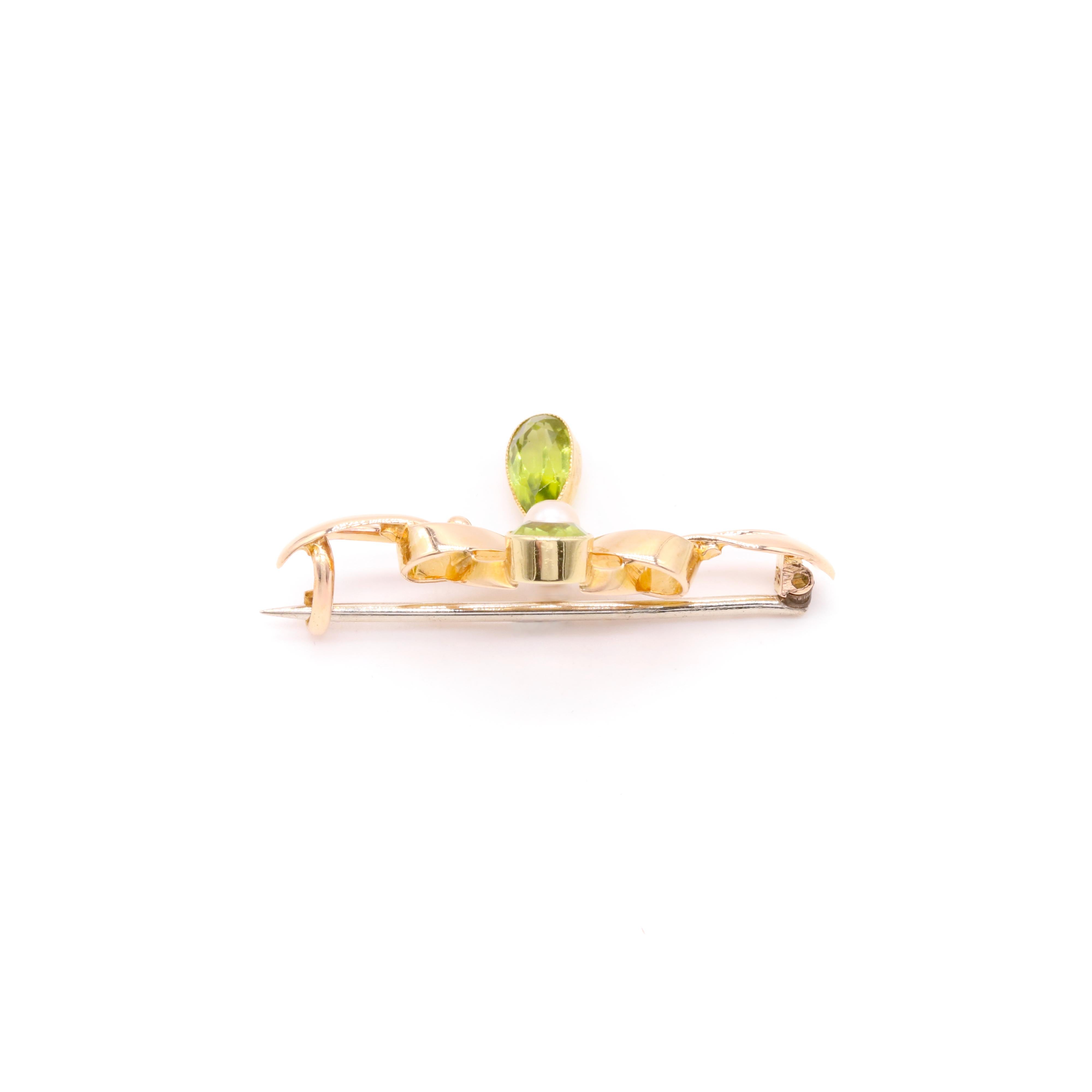 Antike Jugendstil-Brosche aus 15 Karat Gelbgold mit Peridot und Perlen, im Originalgehäuse im Angebot 2