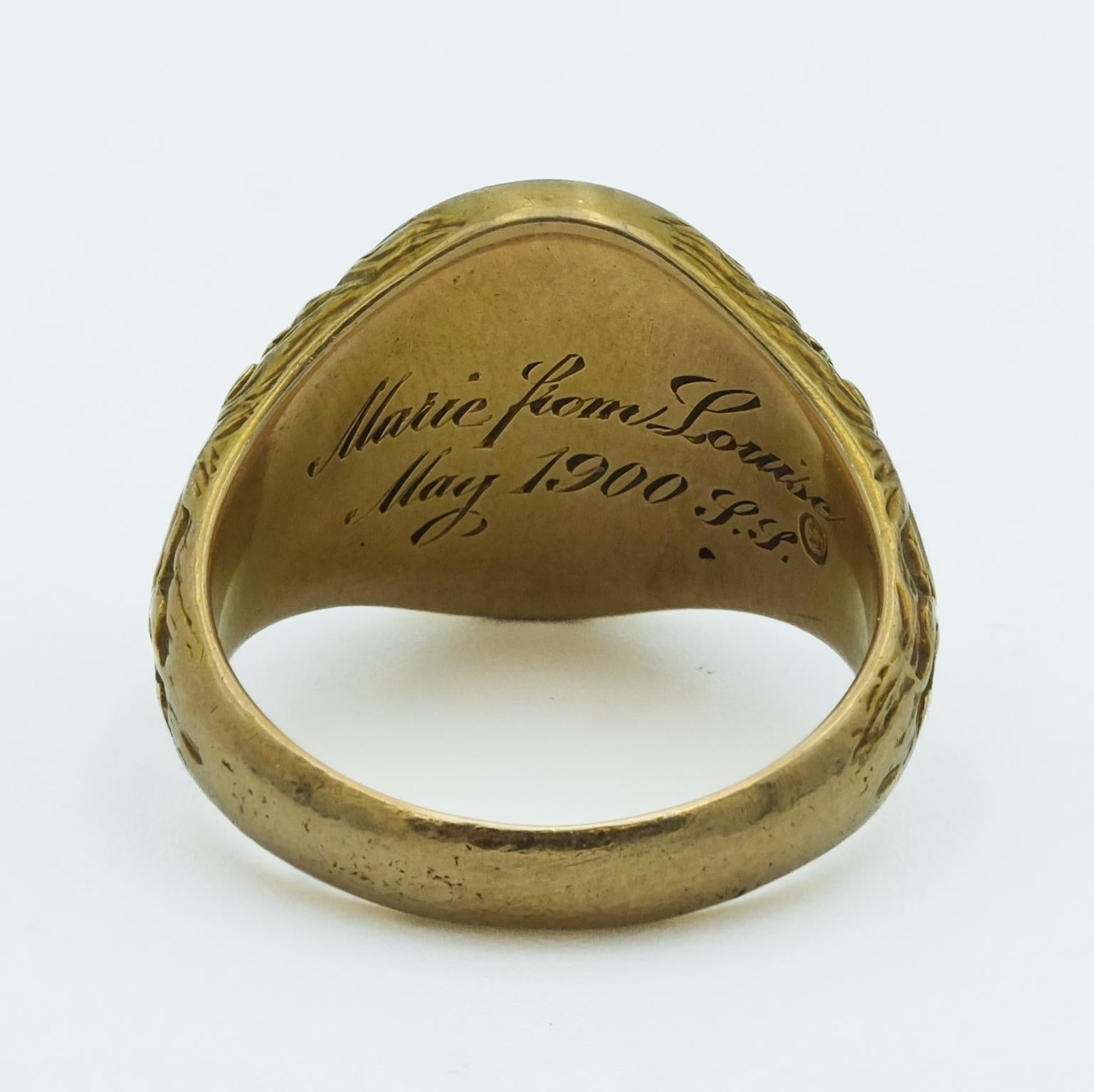 Women's or Men's Antique Art Nouveau 16 Karat Yellow Gold Medusa Figural Signet Ring