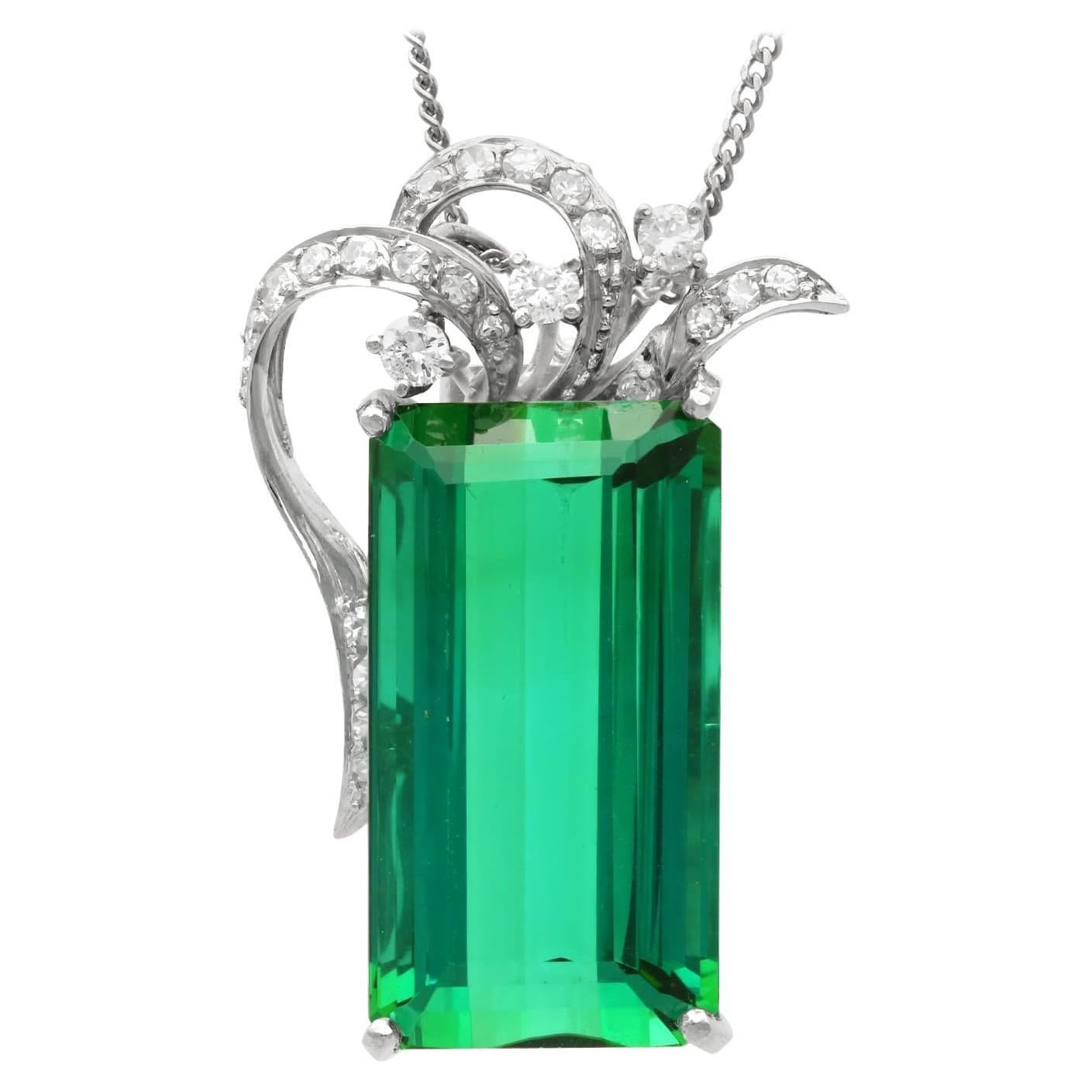 Antiker Platin-Anhänger im Art nouveau-Stil mit 16,32 Karat Turmalin und 0,35 Karat Diamant im Angebot