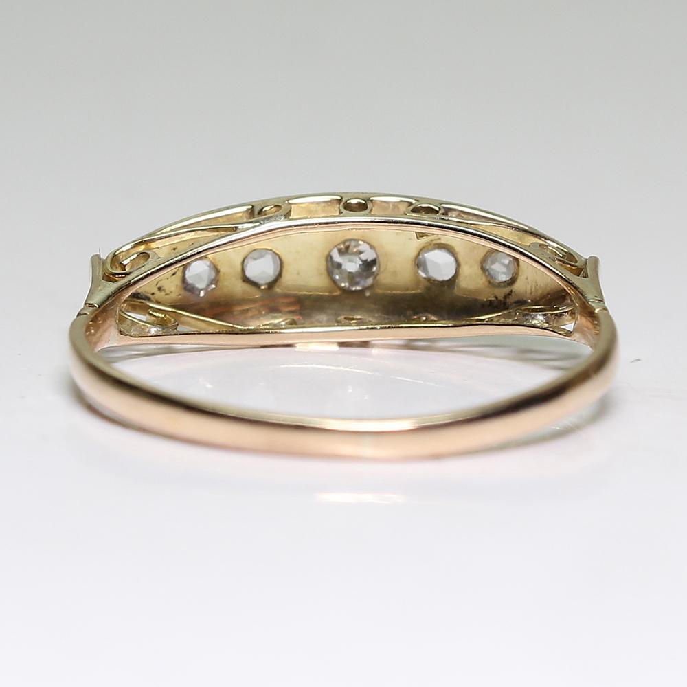 Antique Art Nouveau 18 Karat Gold Diamond Ring In Excellent Condition For Sale In Miami, FL