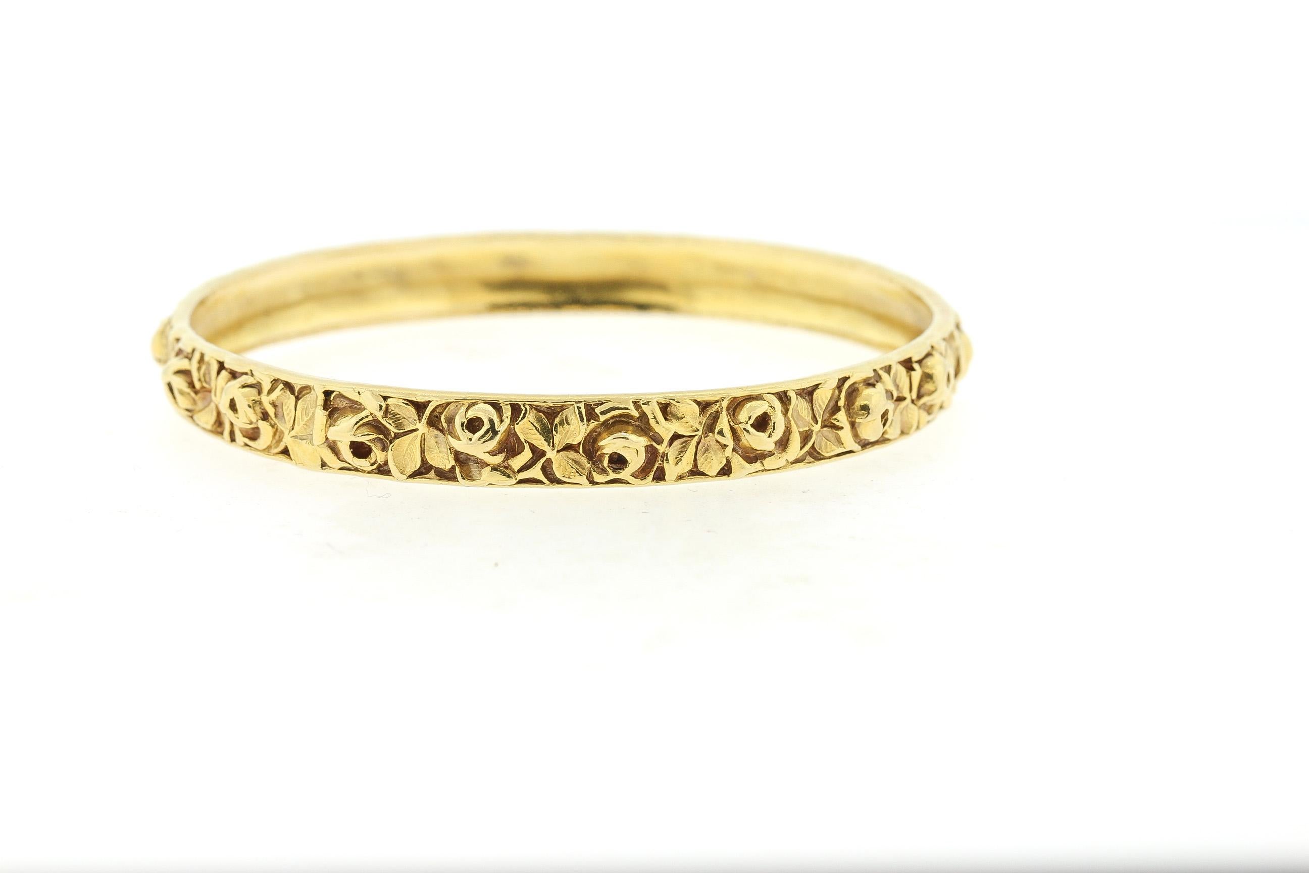 Antiker Jugendstil-Armreif aus 18 Karat geschnitztem Gold für Damen oder Herren