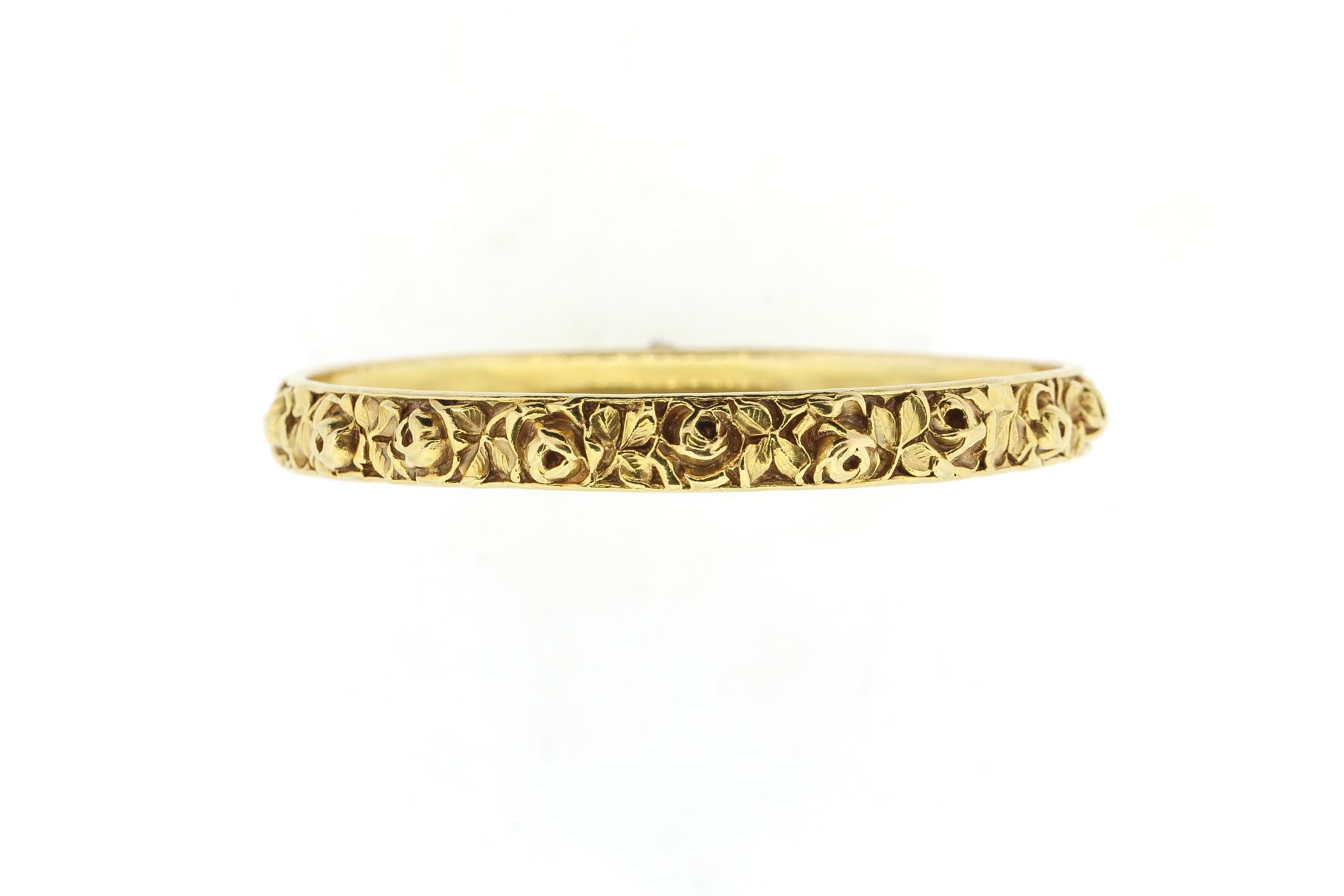 Antiker Jugendstil-Armreif aus 18 Karat geschnitztem Gold 1