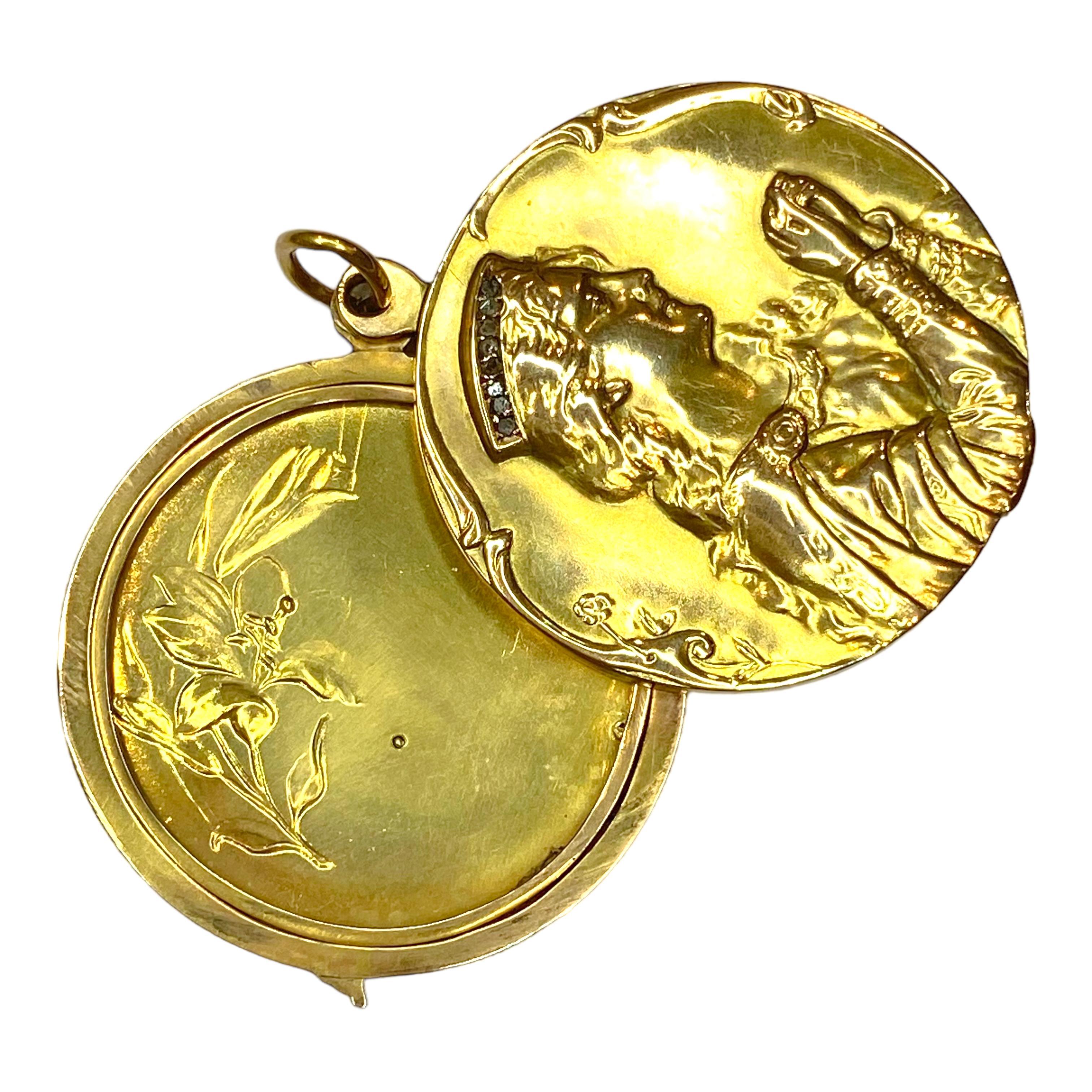 Taglio a rosa Antico medaglione Art Nouveau in oro giallo 18 carati e diamanti in vendita