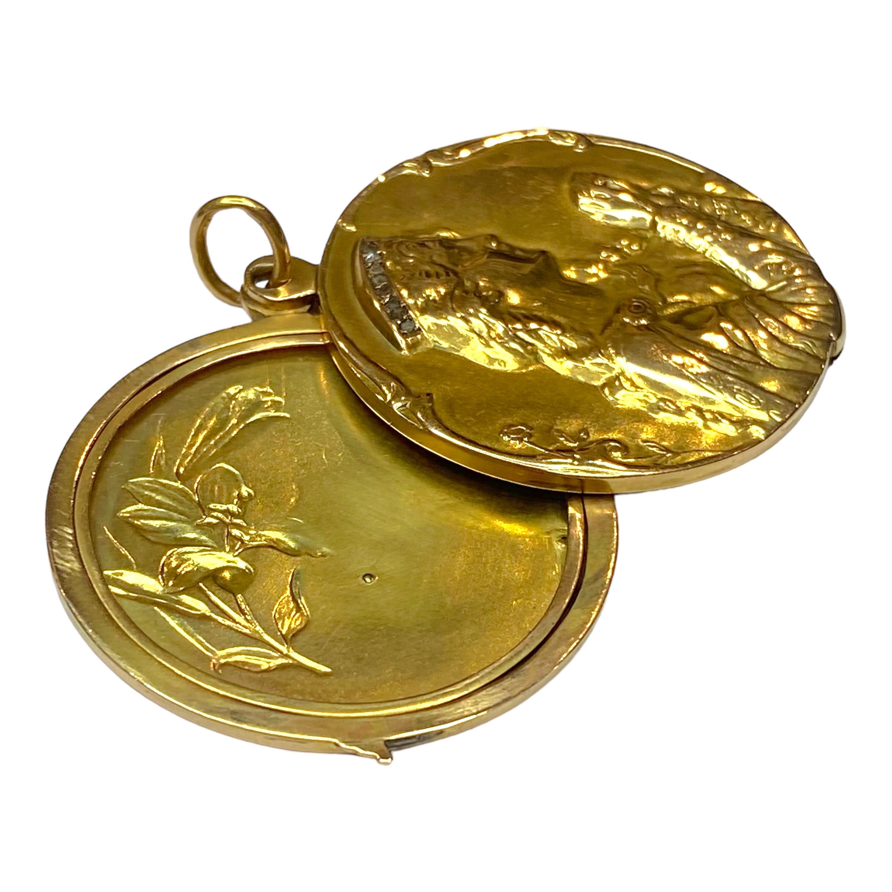 Antique Art Nouveau 18K Yellow Gold and Diamond Locket In Good Condition In Henderson, NV