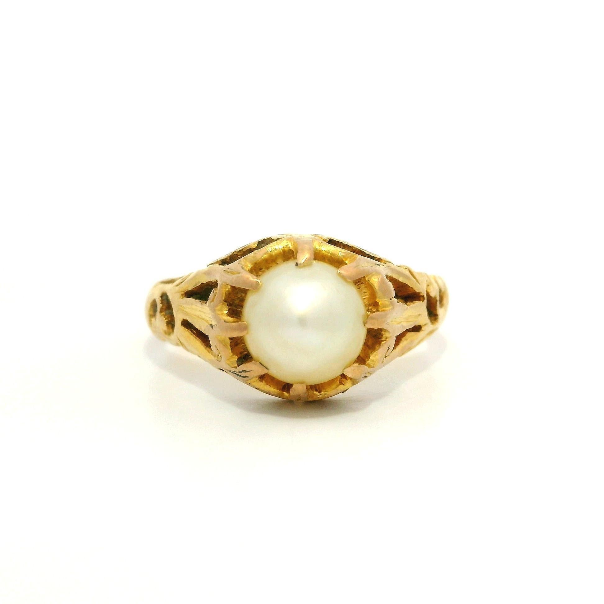 Antique Art Nouveau 20K Yellow Gold GIA Natural Pearl Open Work Solitaire Ring In Good Condition For Sale In Montclair, NJ