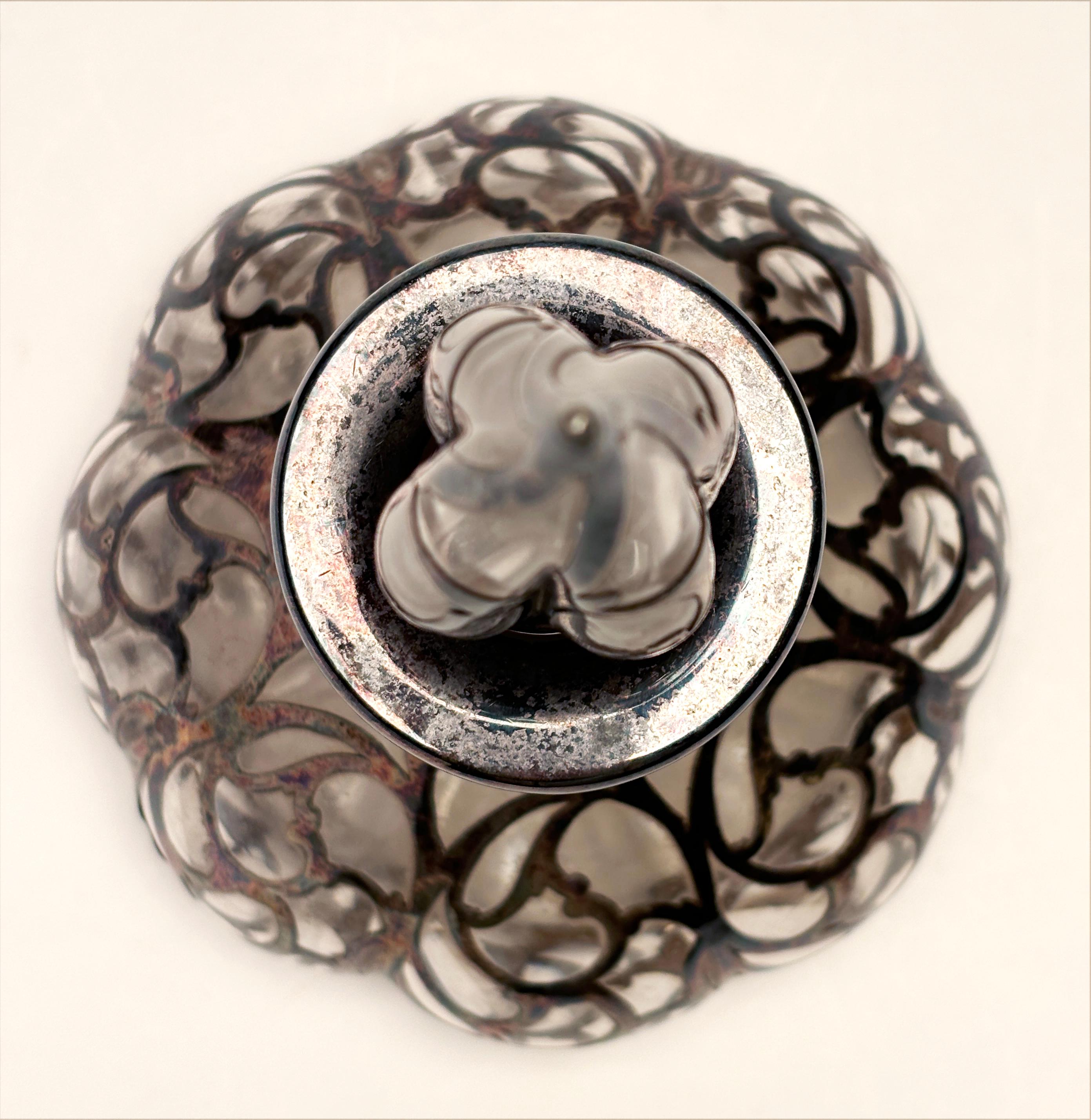 Antico flacone di profumo in vetro a 8 lobi in stile Art Nouveau con sovrapposizione d'argento, 1893 ca. in vendita 5