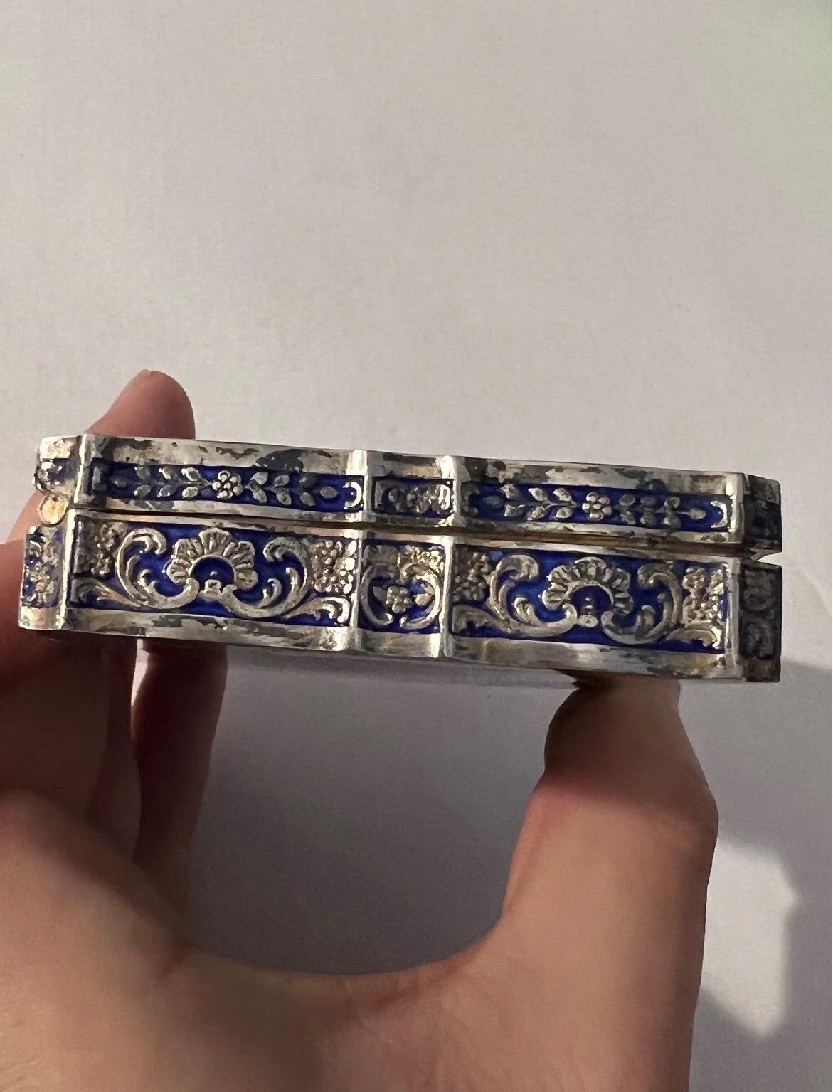 Antique Art Nouveau 985 Sterling Silver & Blue Enamel Austrian or French Compact For Sale 4