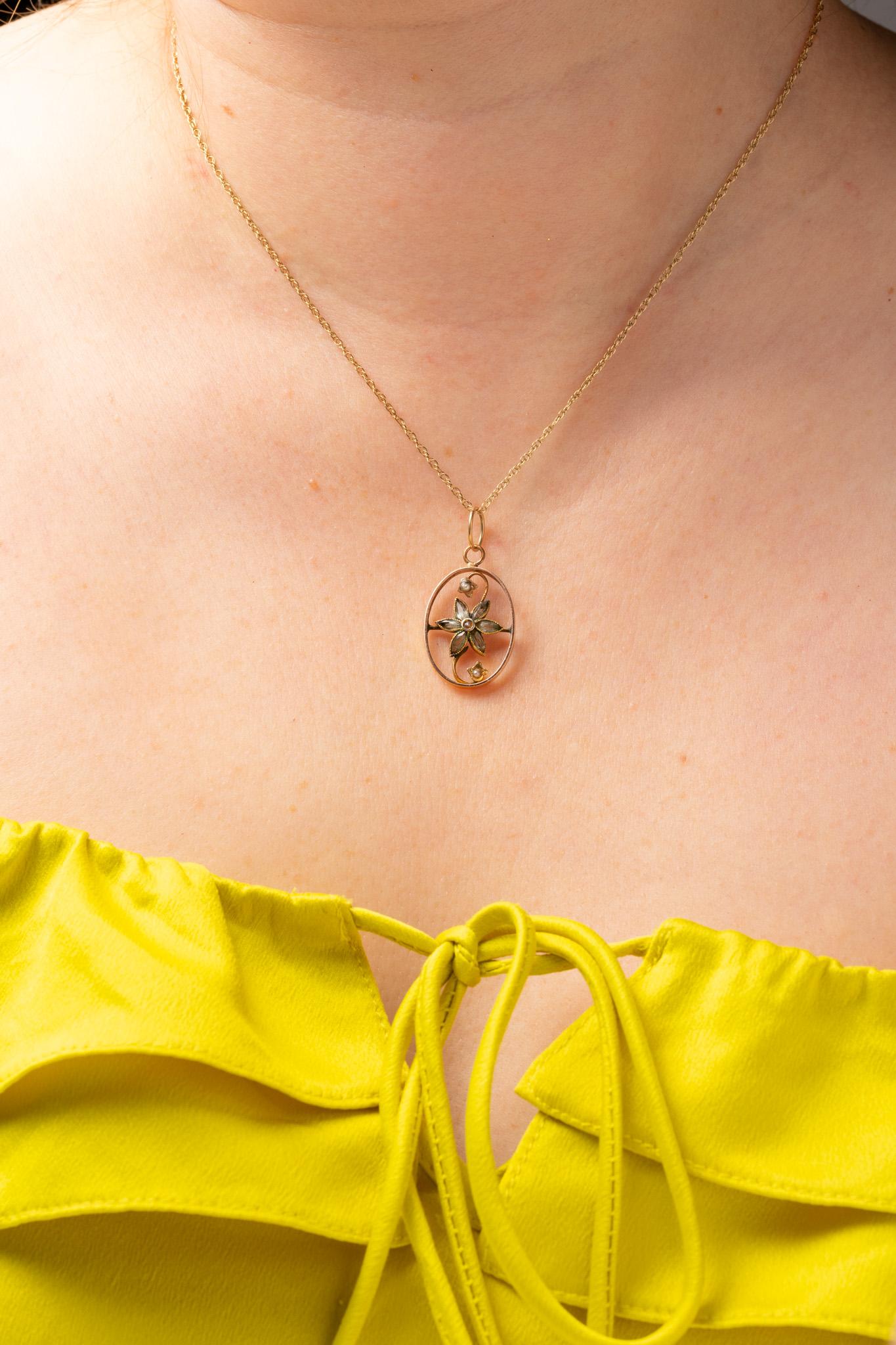 Antique Art Nouveau 9ct Gold Floral Pearl Pendant For Sale 1