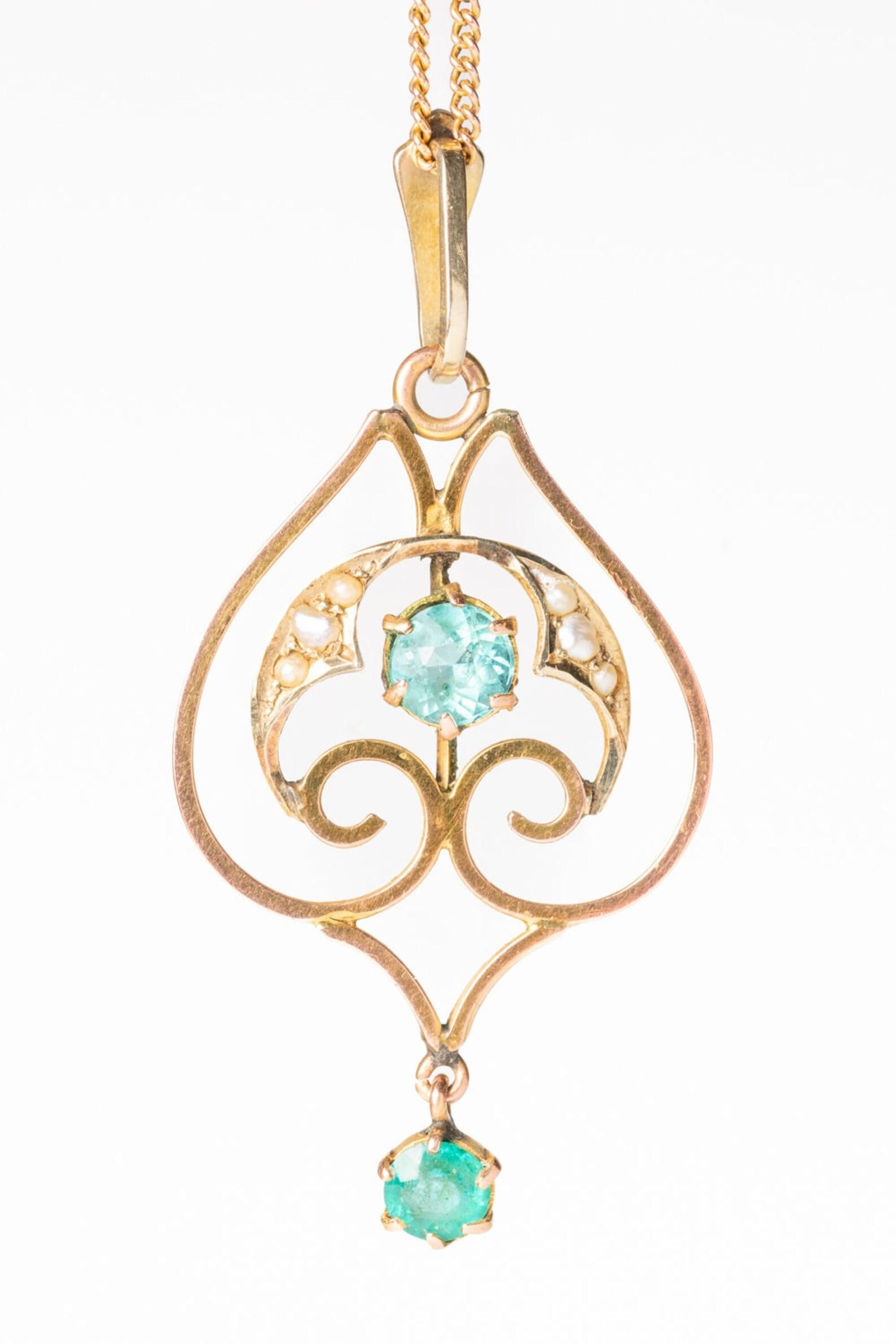 Antique Art Nouveau 9ct Gold Topaz And Pearl Pendant In Excellent Condition For Sale In Portland, England