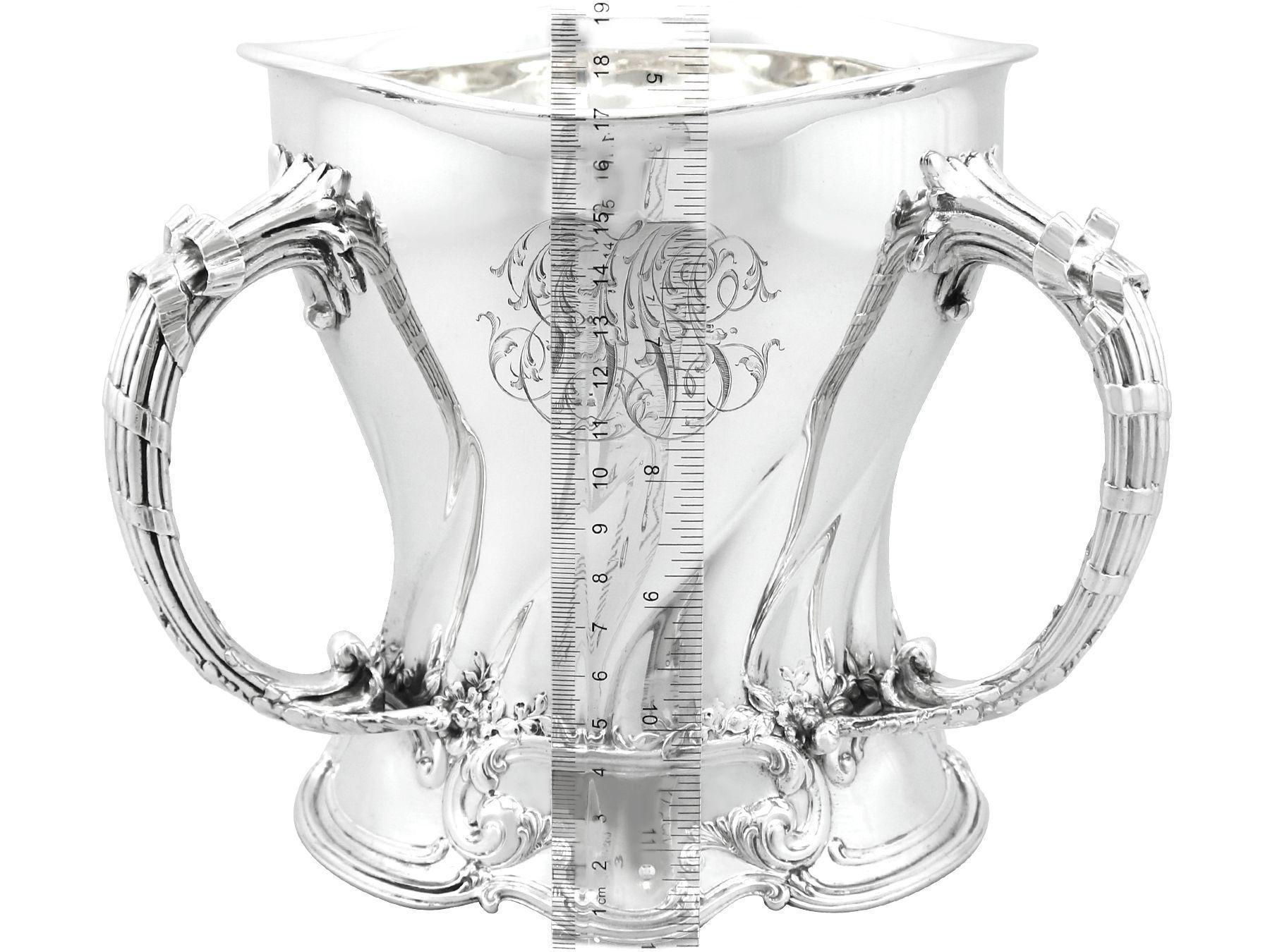 Antiker amerikanischer Jugendstil-Typ aus Sterlingsilber für die Präsentation / Champagnerbecher im Angebot 8