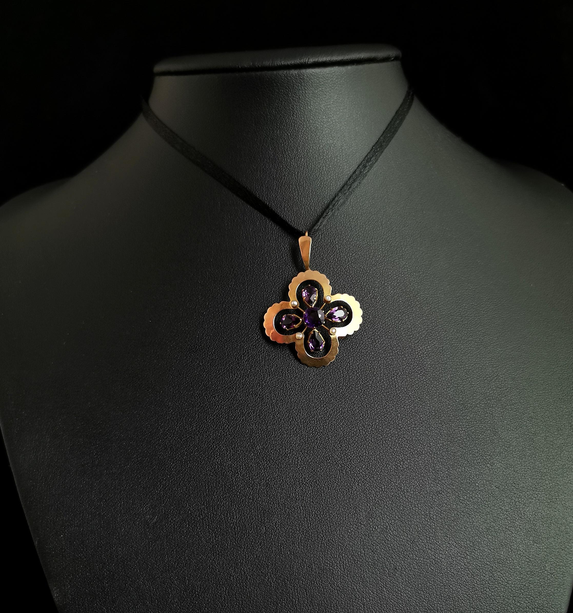 Antique Art Nouveau Amethyst and Pearl Pendant, 9k Gold, Quatrefoil Floral For Sale 6