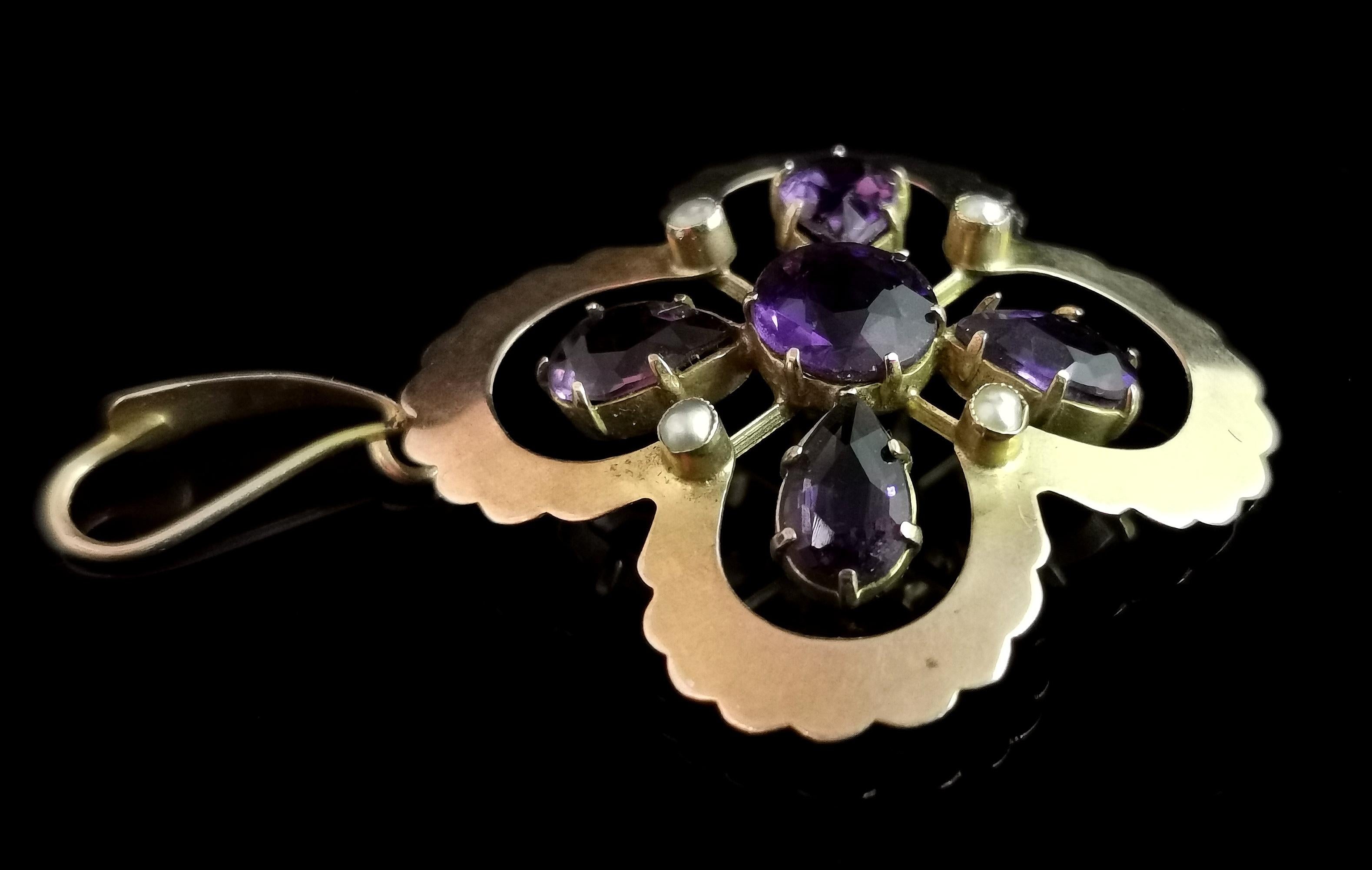 Antique Art Nouveau Amethyst and Pearl Pendant, 9k Gold, Quatrefoil Floral For Sale 1