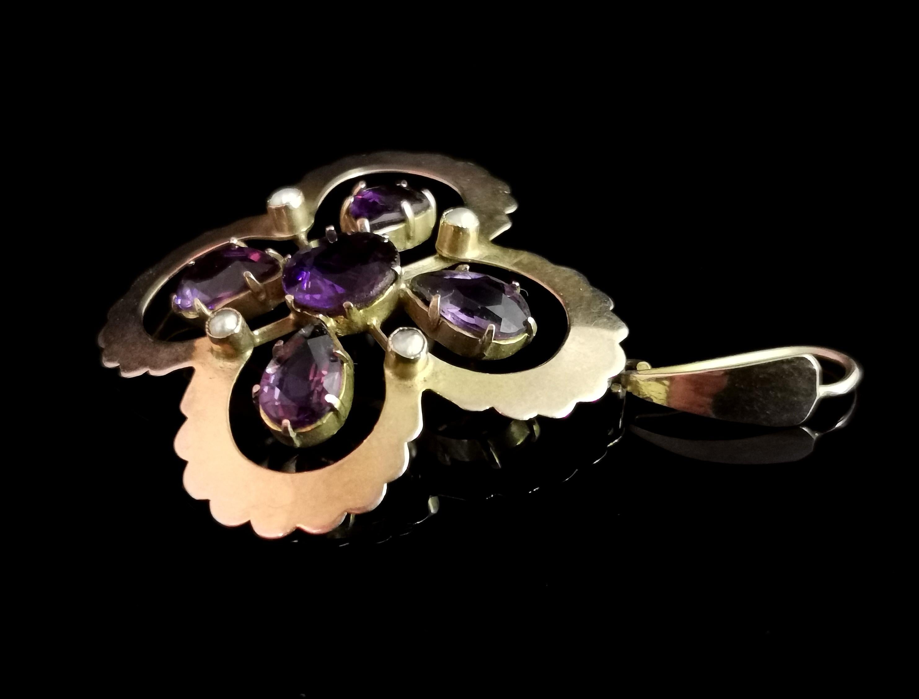Antique Art Nouveau Amethyst and Pearl Pendant, 9k Gold, Quatrefoil Floral For Sale 3
