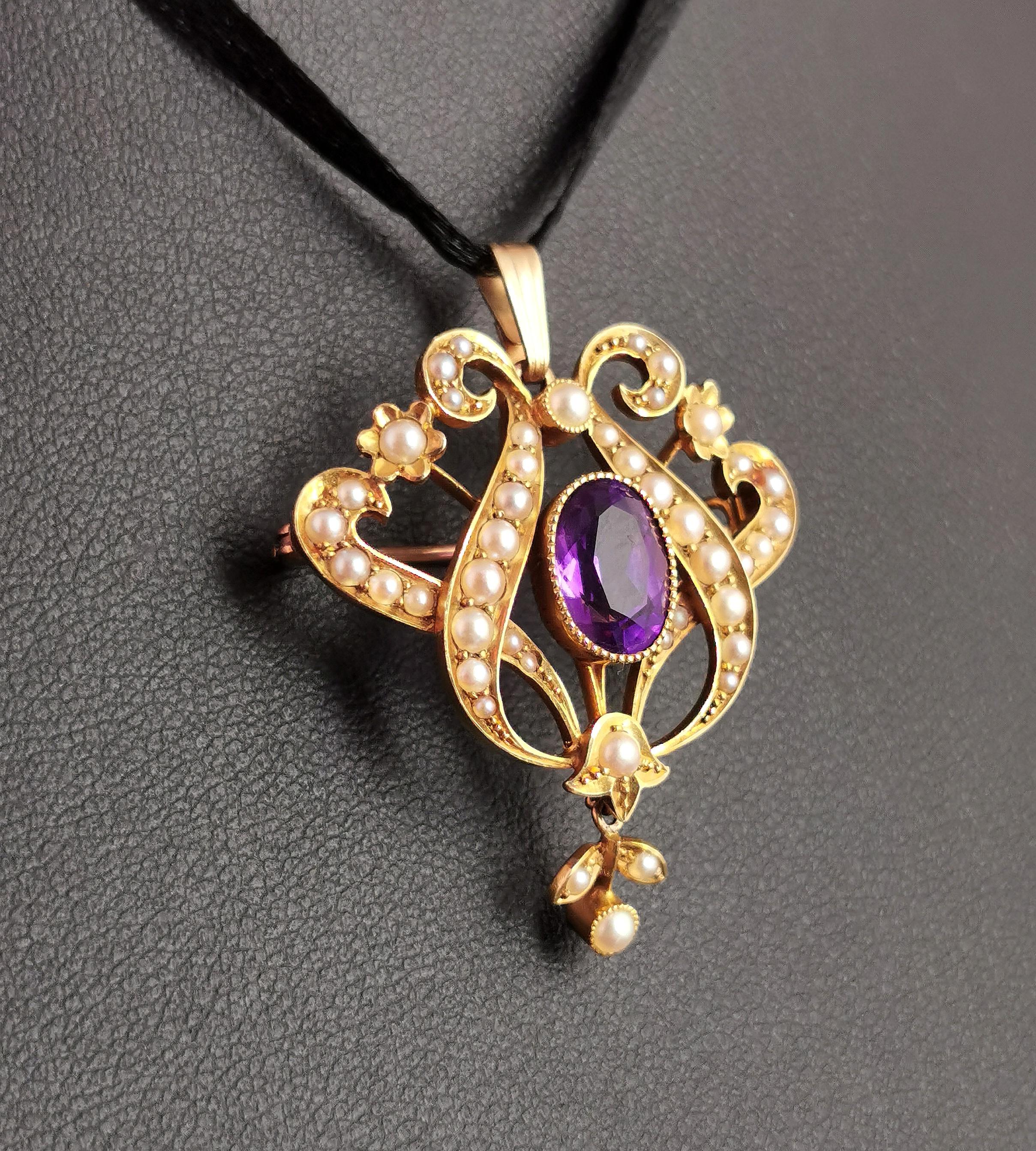 Oval Cut Antique Art Nouveau Amethyst and Pearl Pendant Brooch, 15kt Yellow Gold