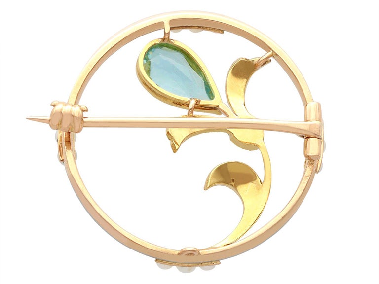 Women's or Men's Antique Art Nouveau Aquamarine and Pearl Yellow Gold Brooch For Sale