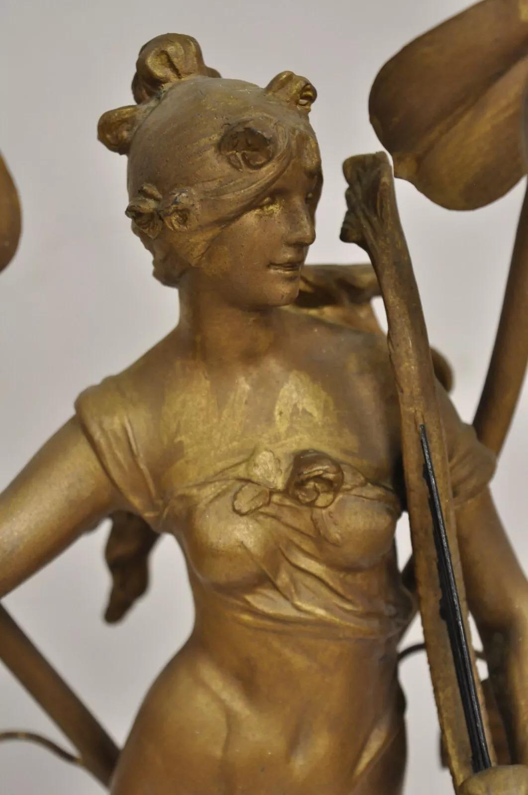 Antike Jugendstil-Tischlampe Auguste Moreau „La Musique“ aus Gold und Metall mit Figuren im Angebot 4