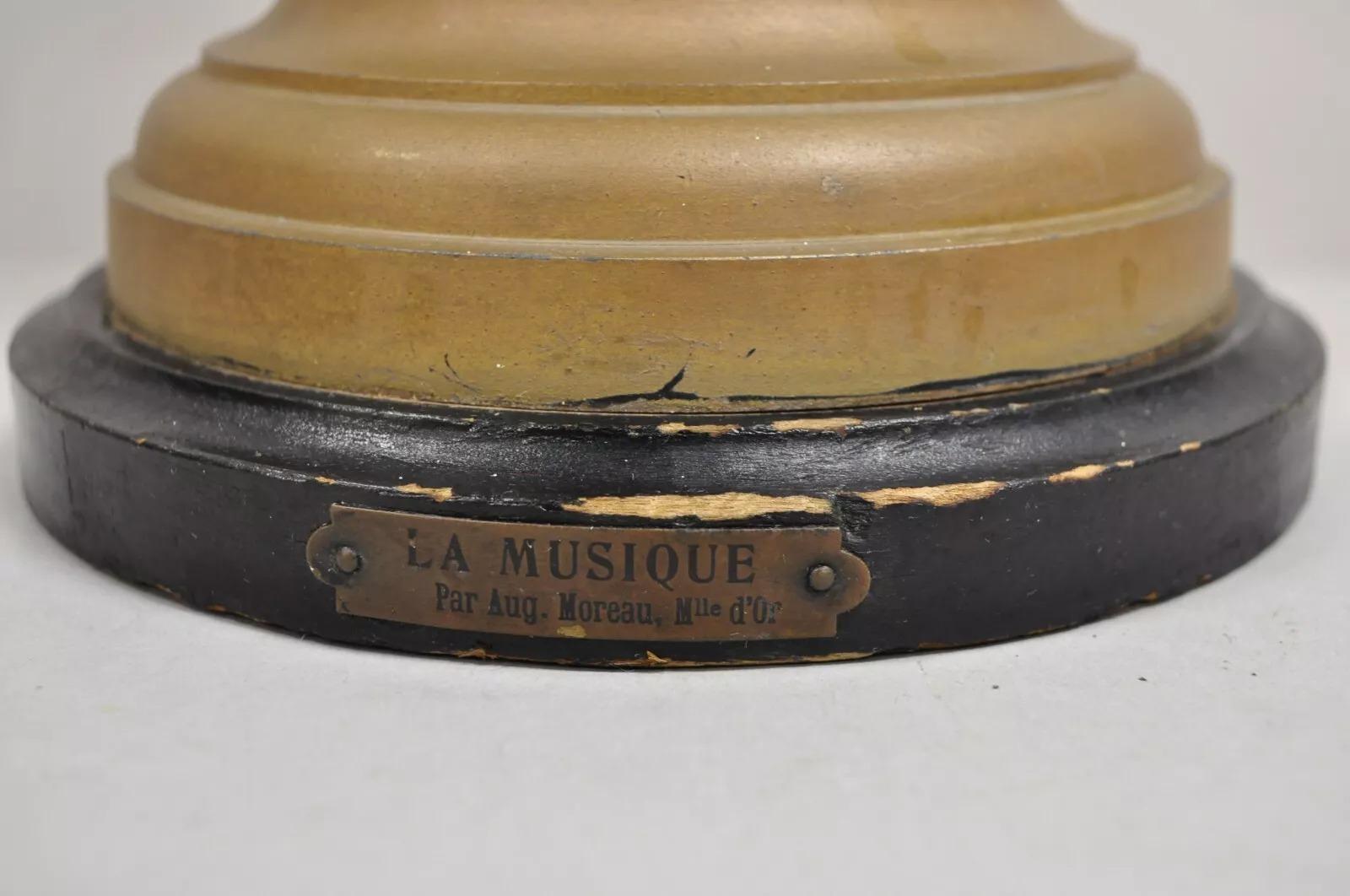 Antike Jugendstil-Tischlampe Auguste Moreau „La Musique“ aus Gold und Metall mit Figuren im Angebot 1
